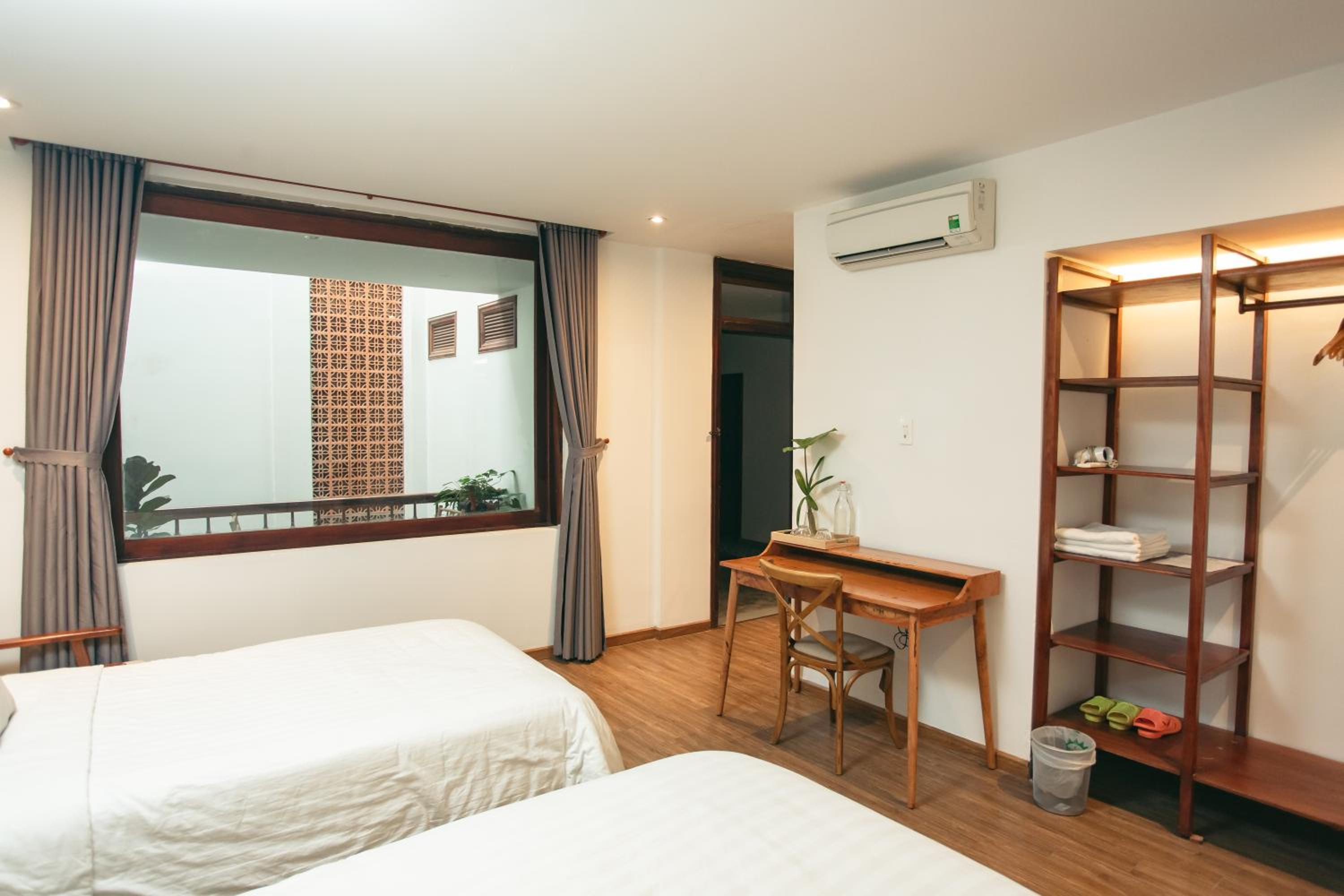 Triple Room with View