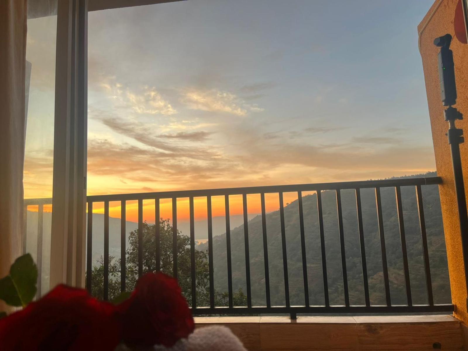 King Room with Mountain View - Photo 2