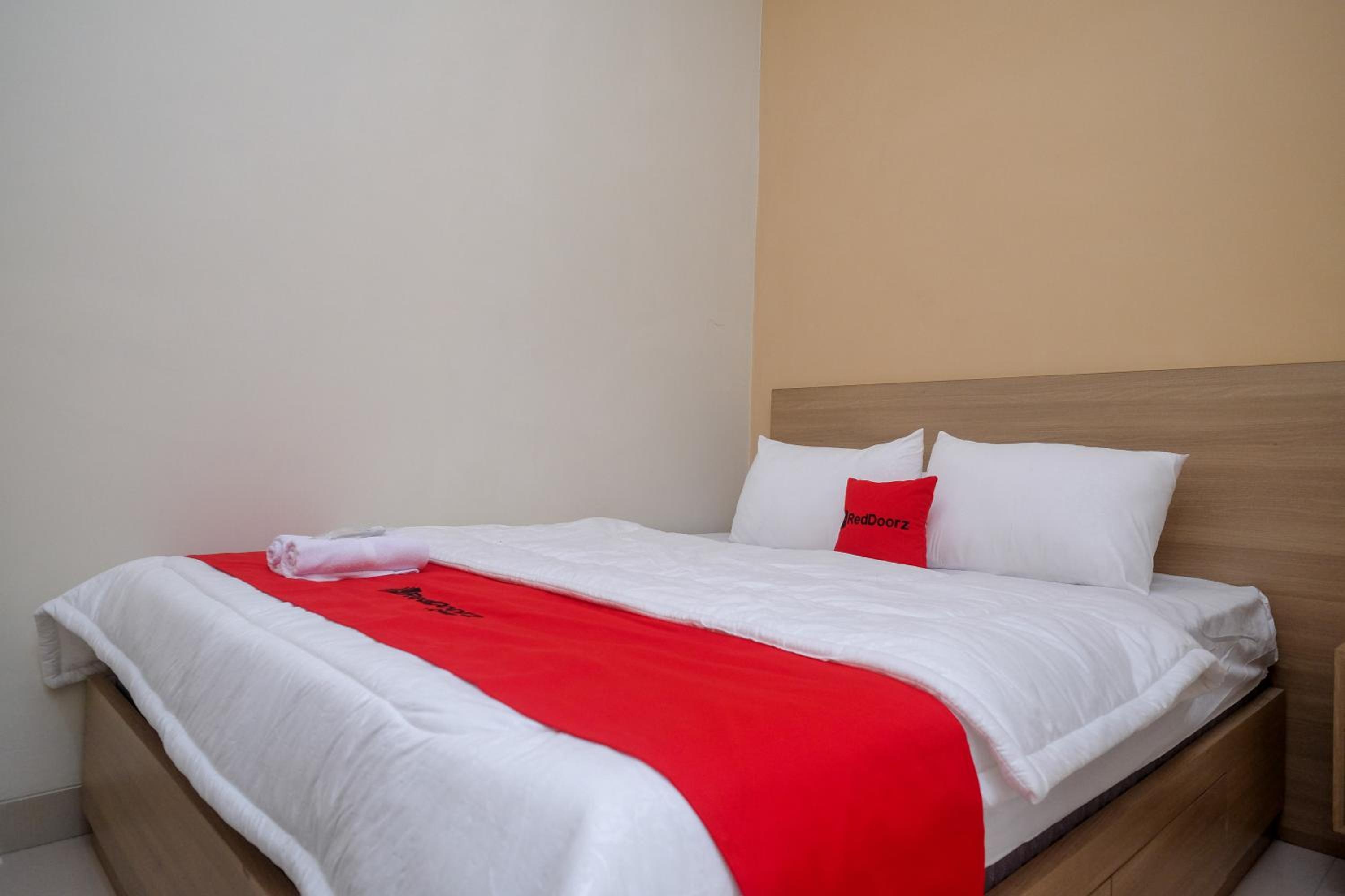 Deluxe Room - Photo 12