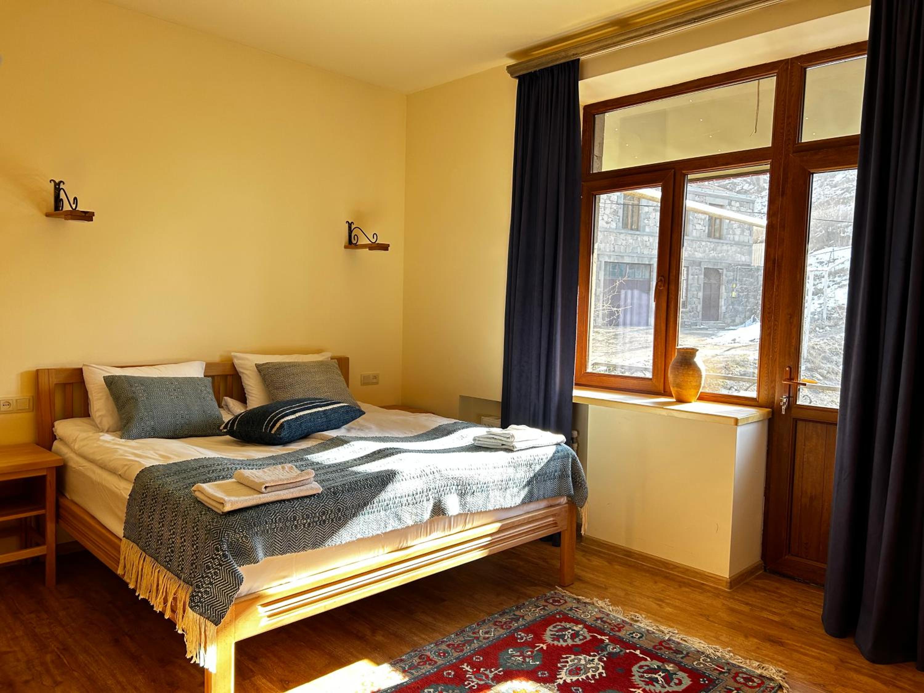 King Room with Balcony photo 1
