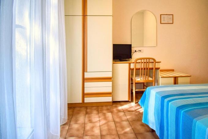 Deluxe Double or Twin Room photo 3