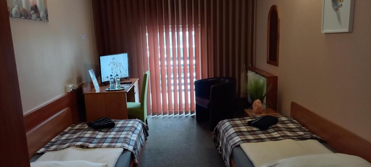 Double Room - Photo 2