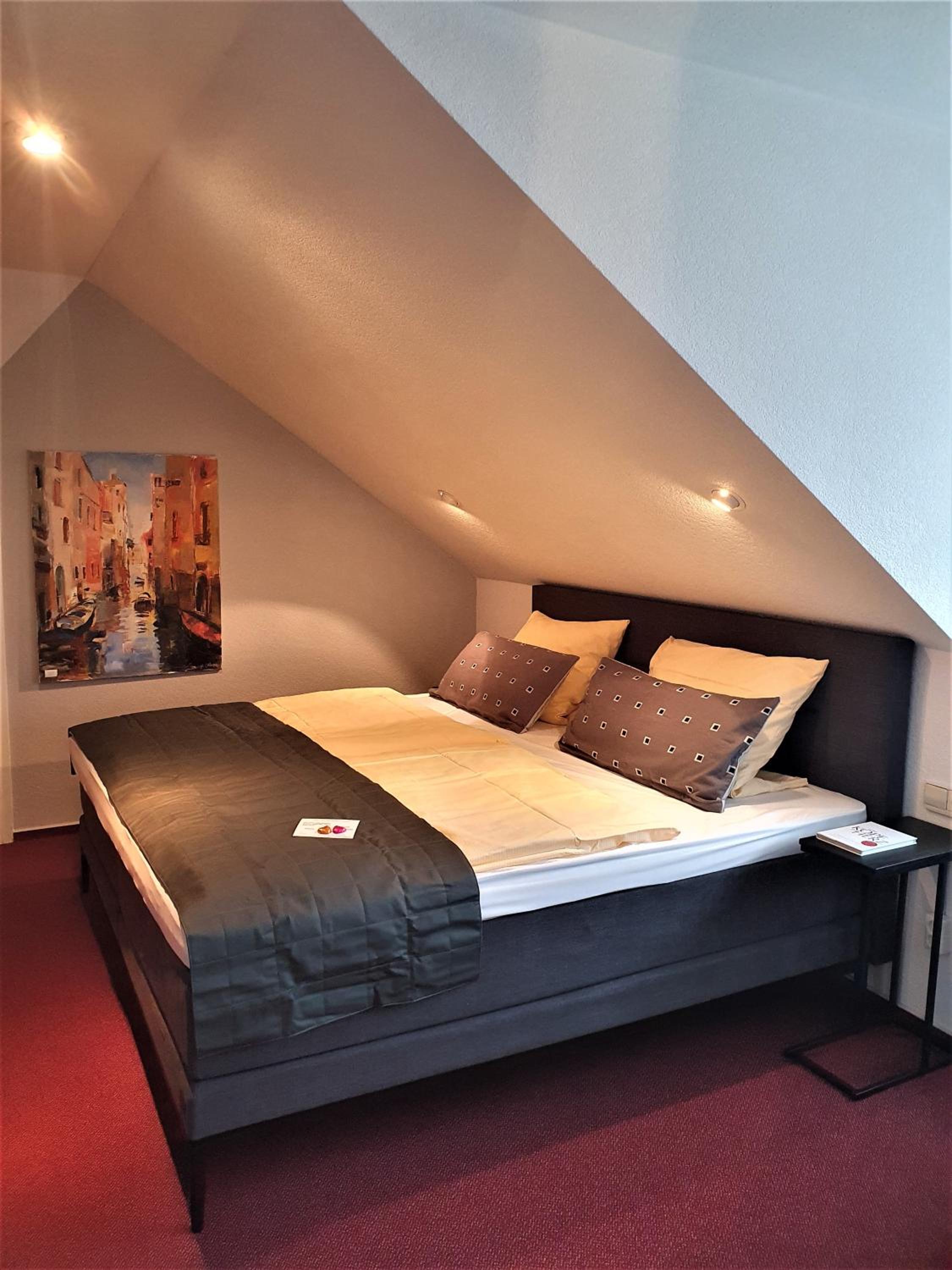 Suite - Photo 3