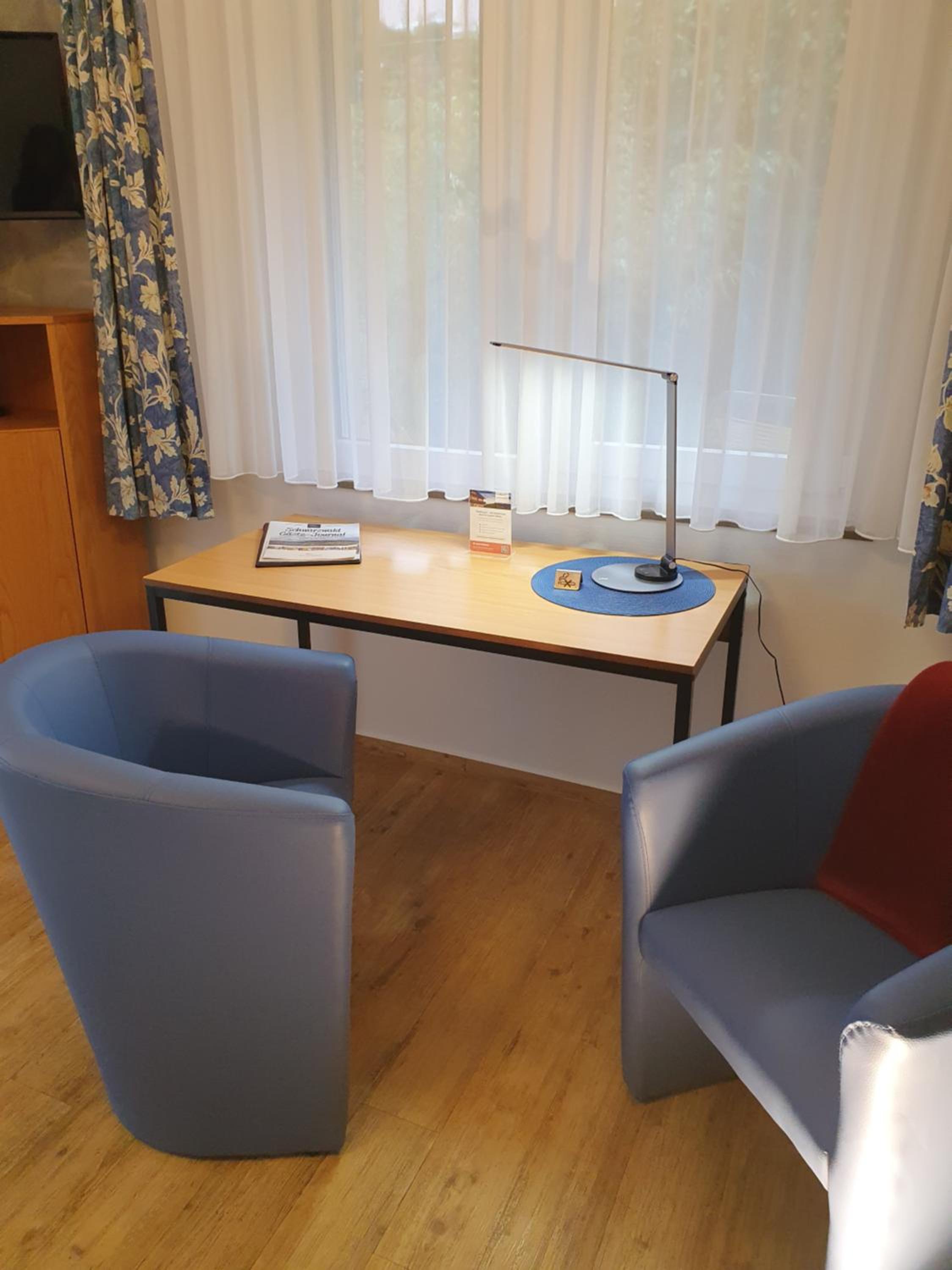 Standard Double Room - Photo 7