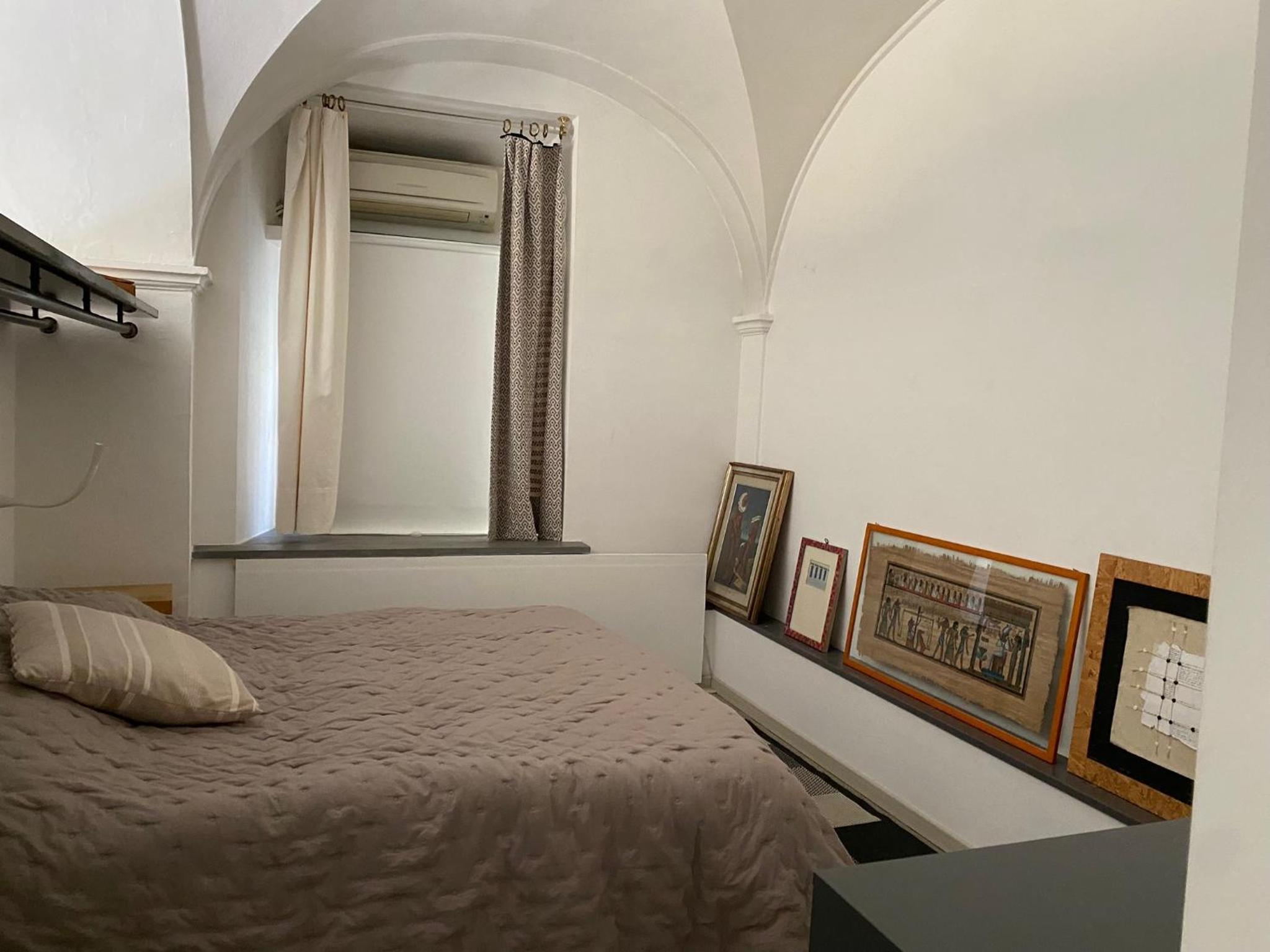 One-Bedroom Apartment photo 3