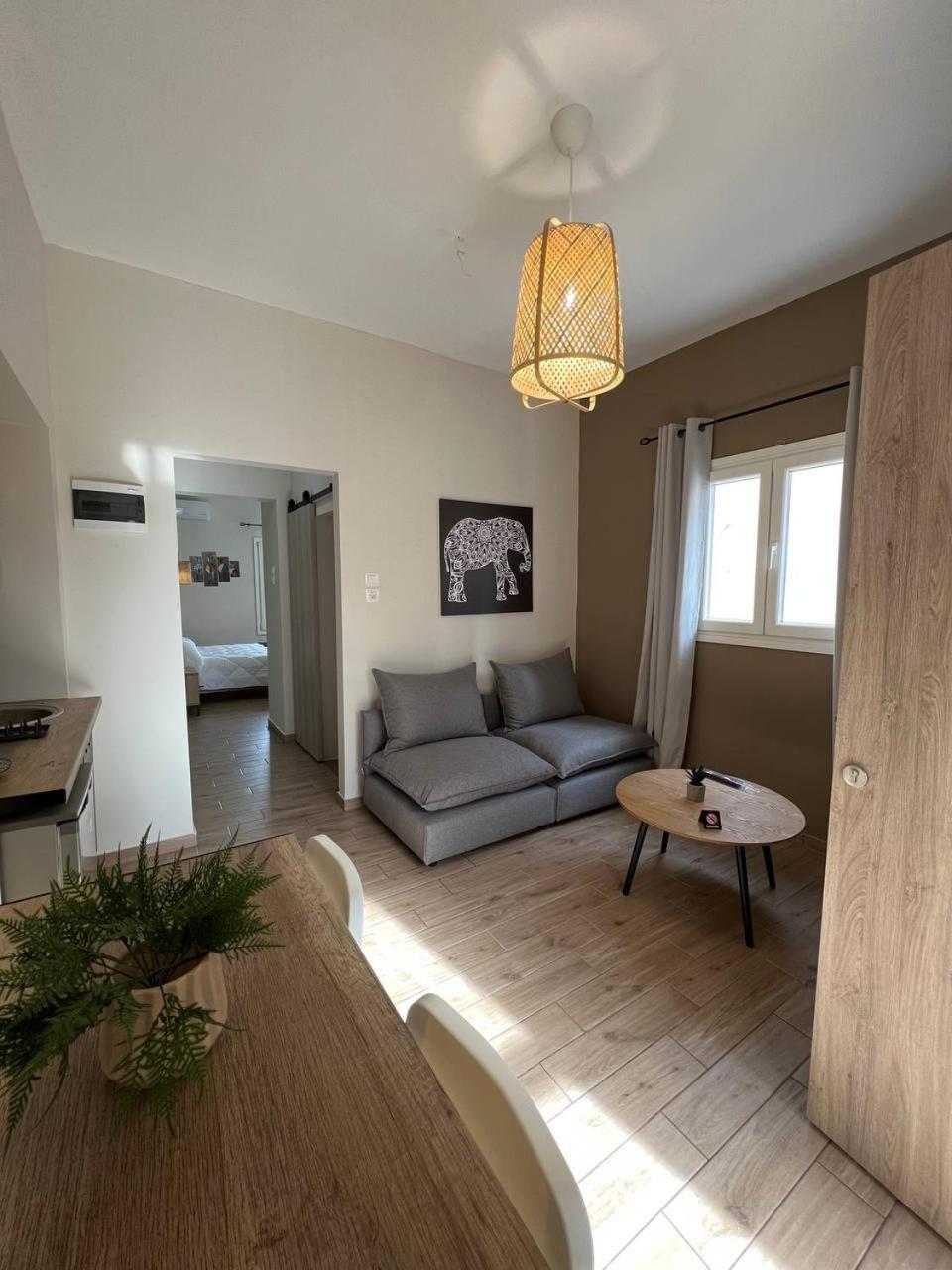 One-Bedroom Apartment - Photo 8