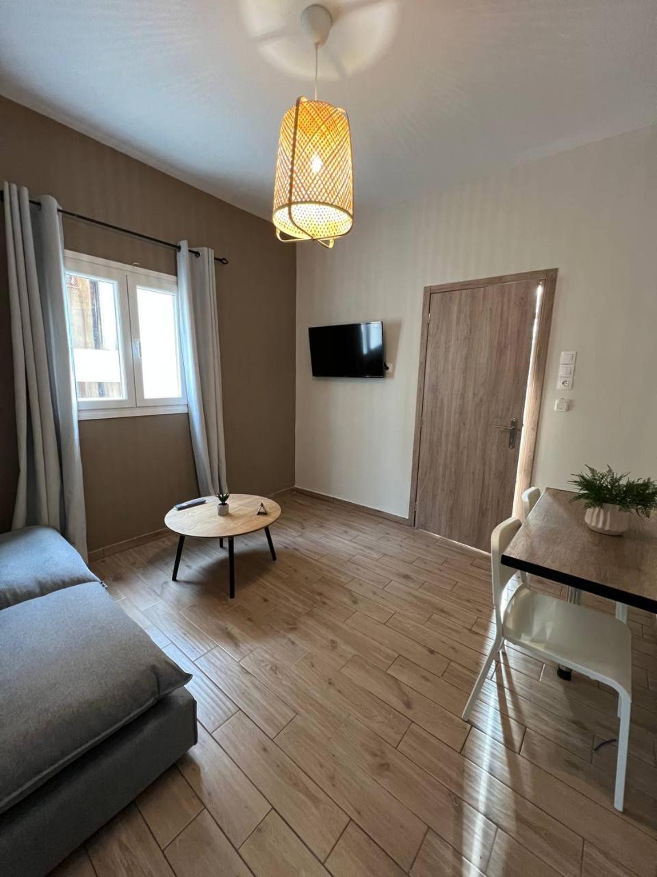 One-Bedroom Apartment - Photo 13