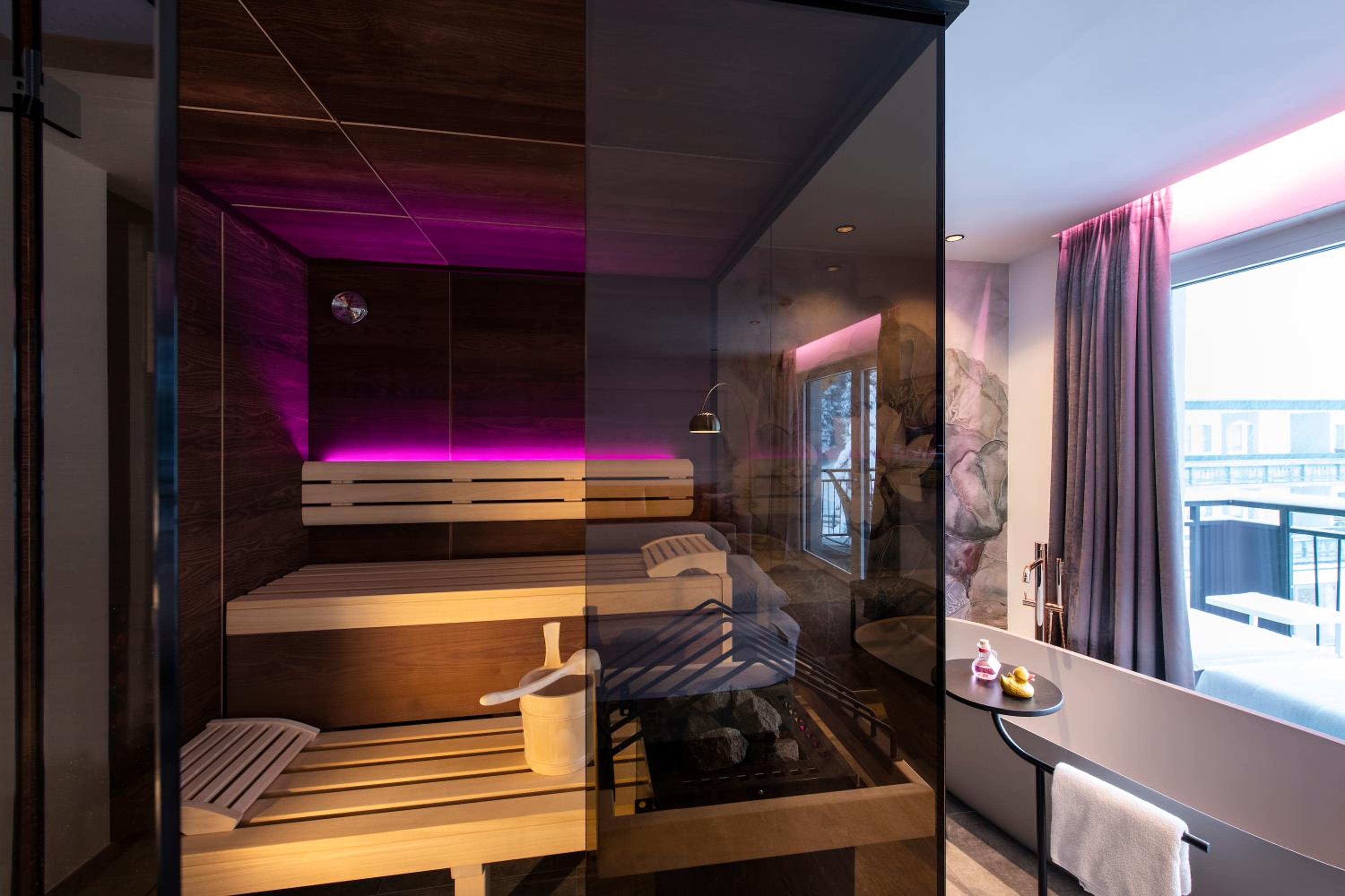 Suite with Sauna - Photo 9