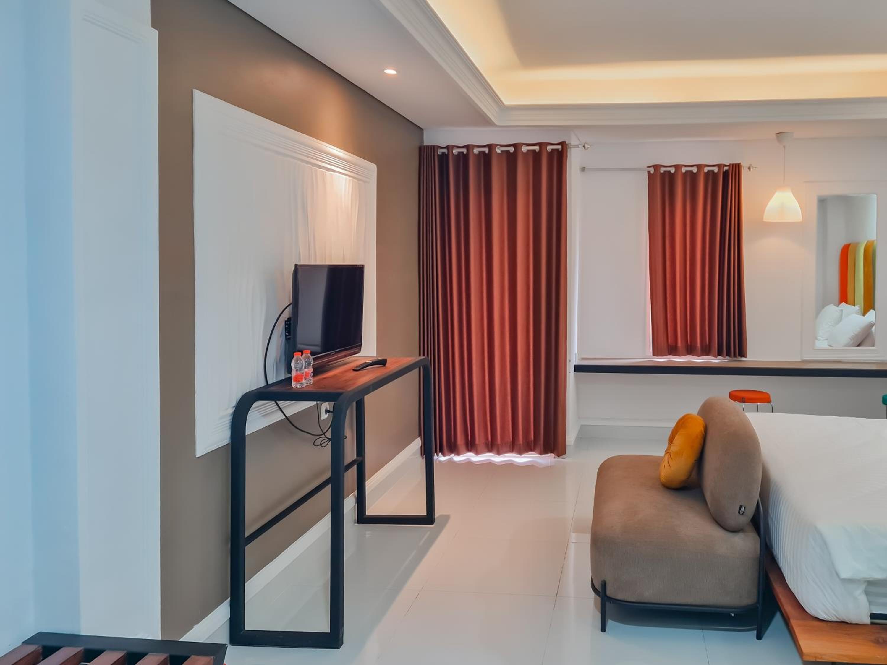 Deluxe Room - Photo 4