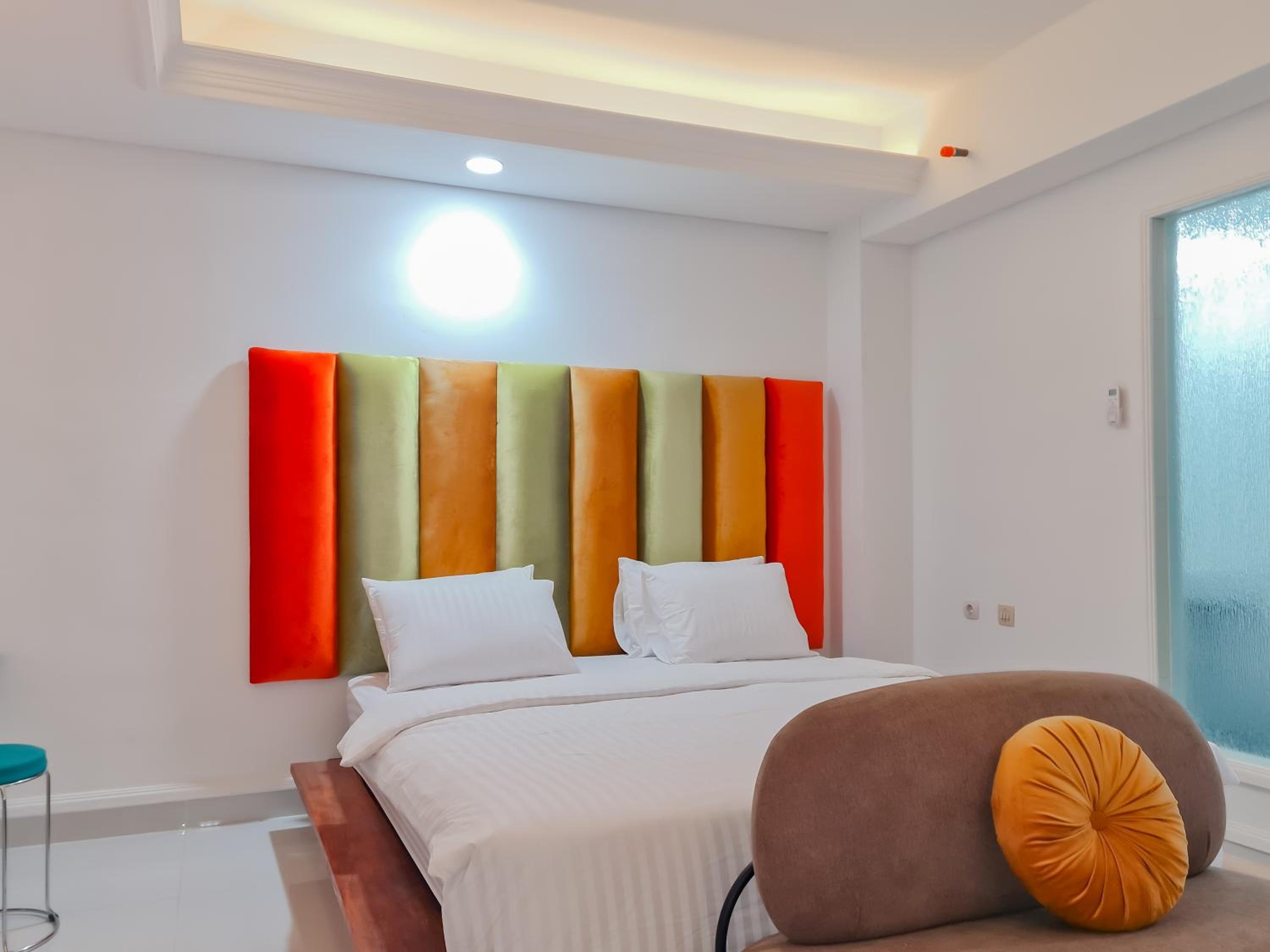 Deluxe Room - Photo 2