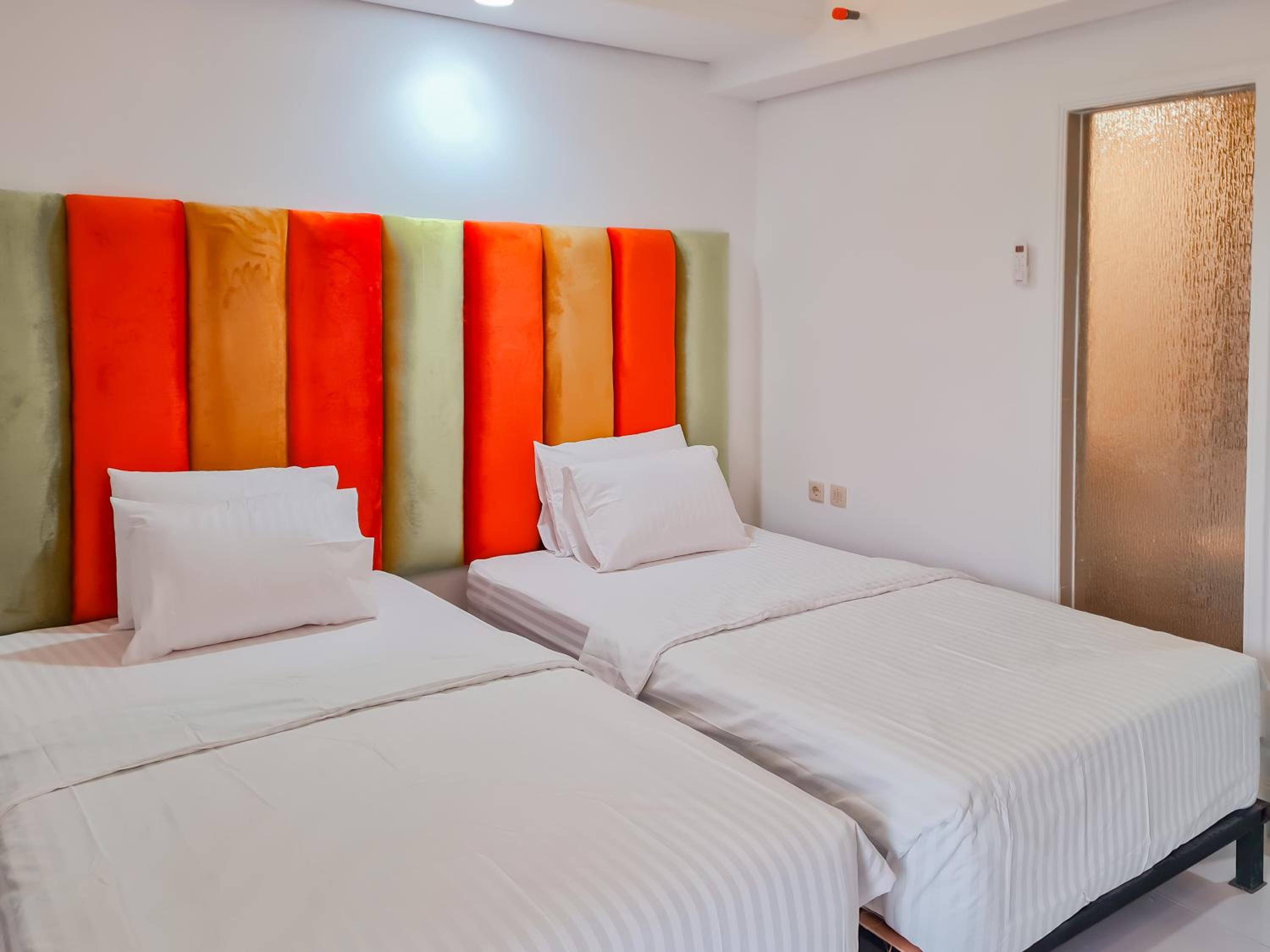 Deluxe Twin Room - Photo 3