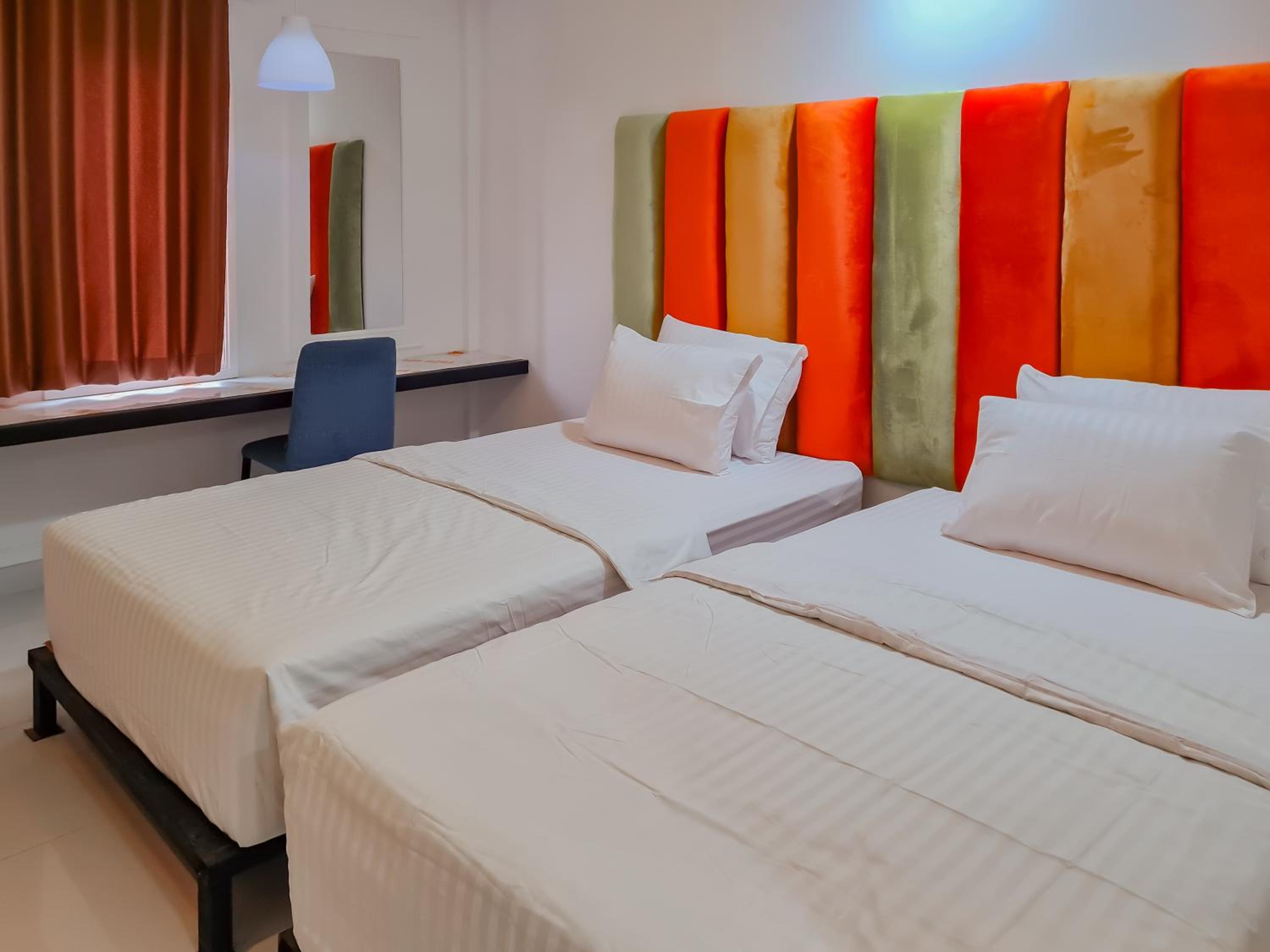 Deluxe Twin Room - Photo 2