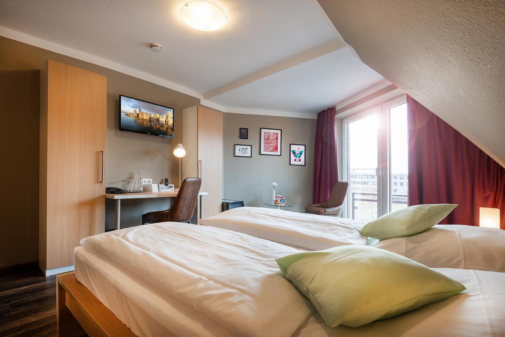 Double Room - Photo 5
