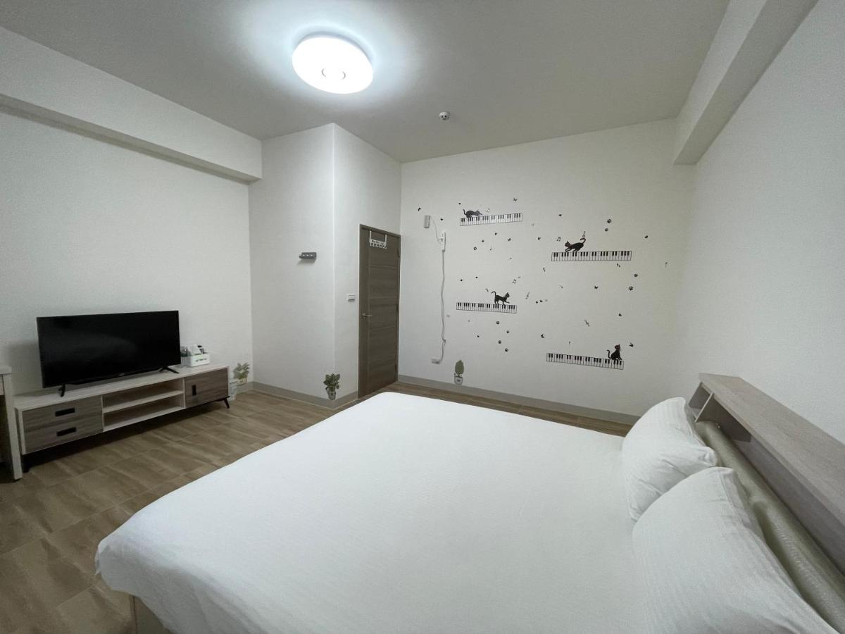 Queen Room photo 3