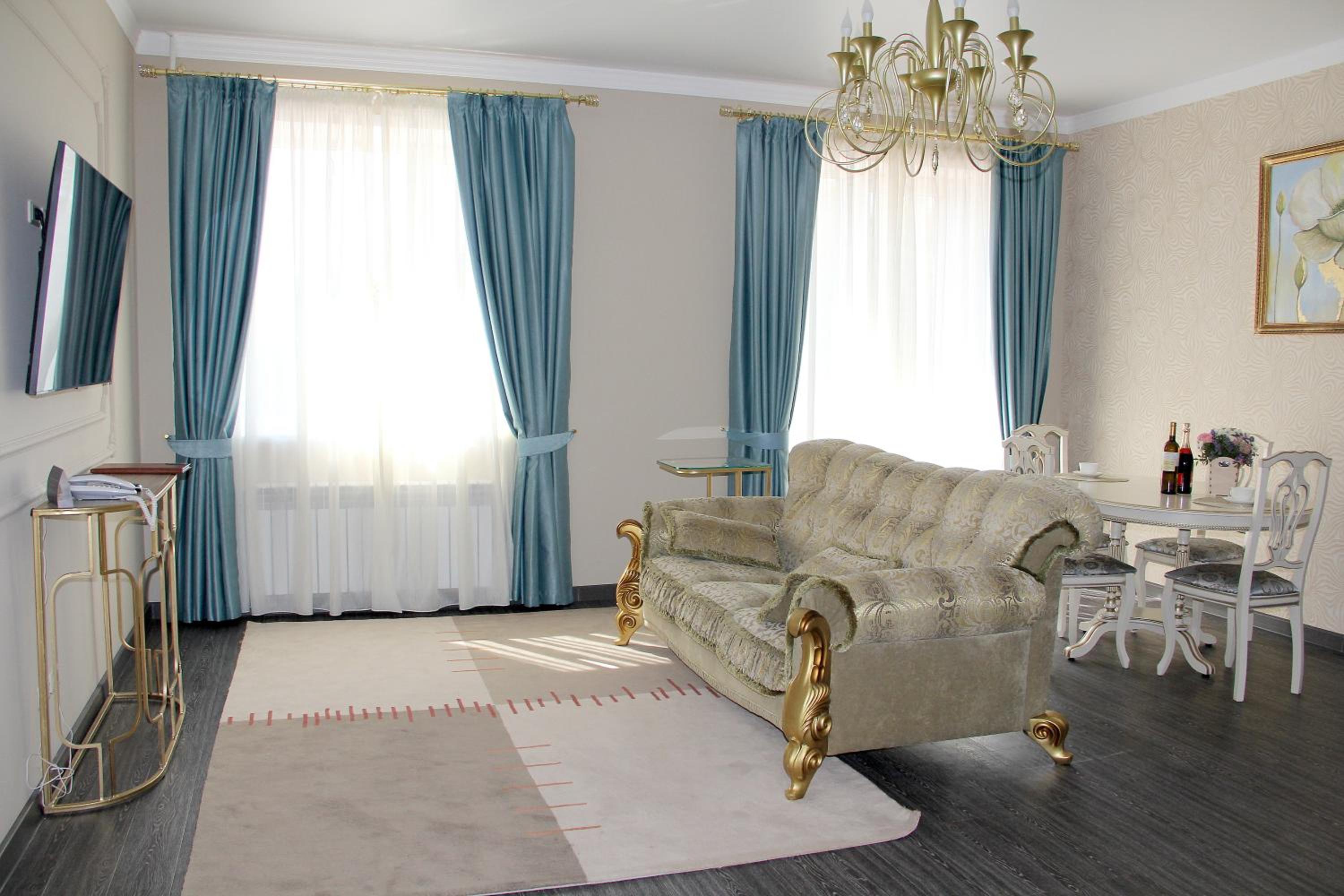 Deluxe Double Room with Balcony photo 1