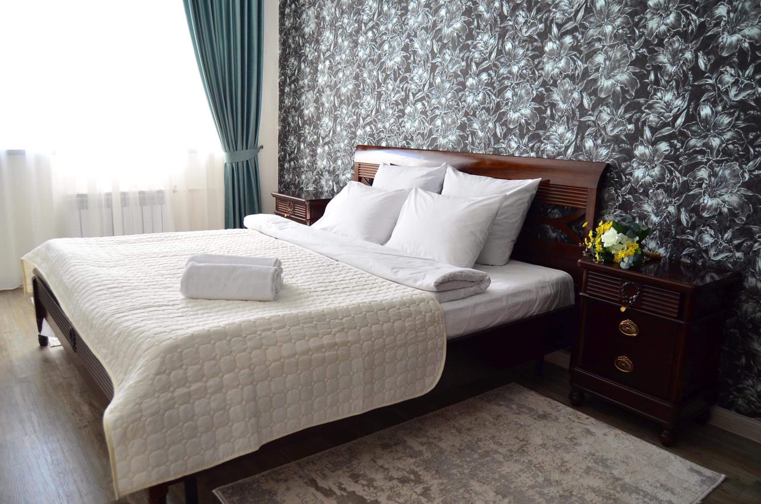Deluxe Double Room with Balcony photo 2