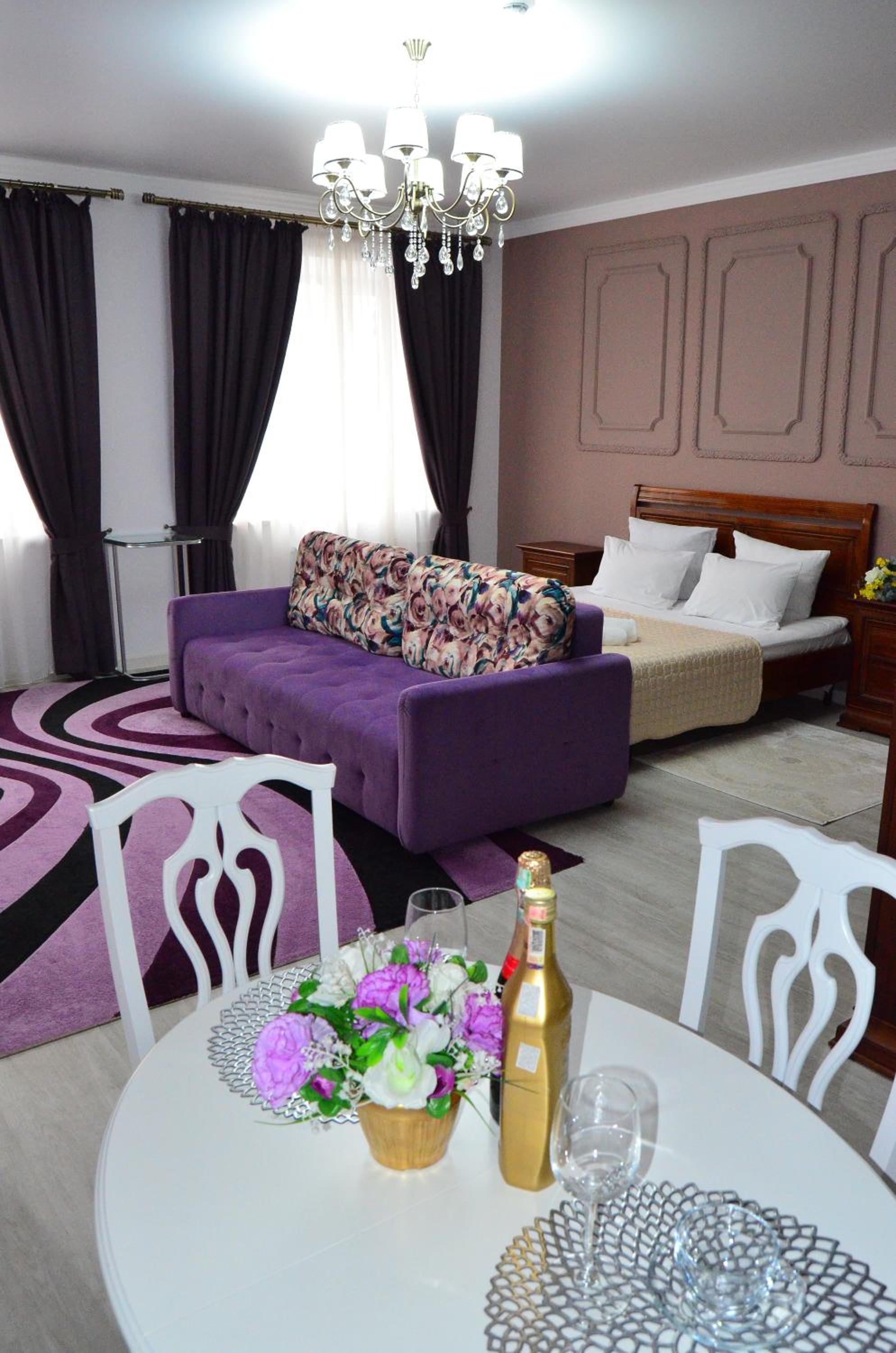 Large Double Room photo 3
