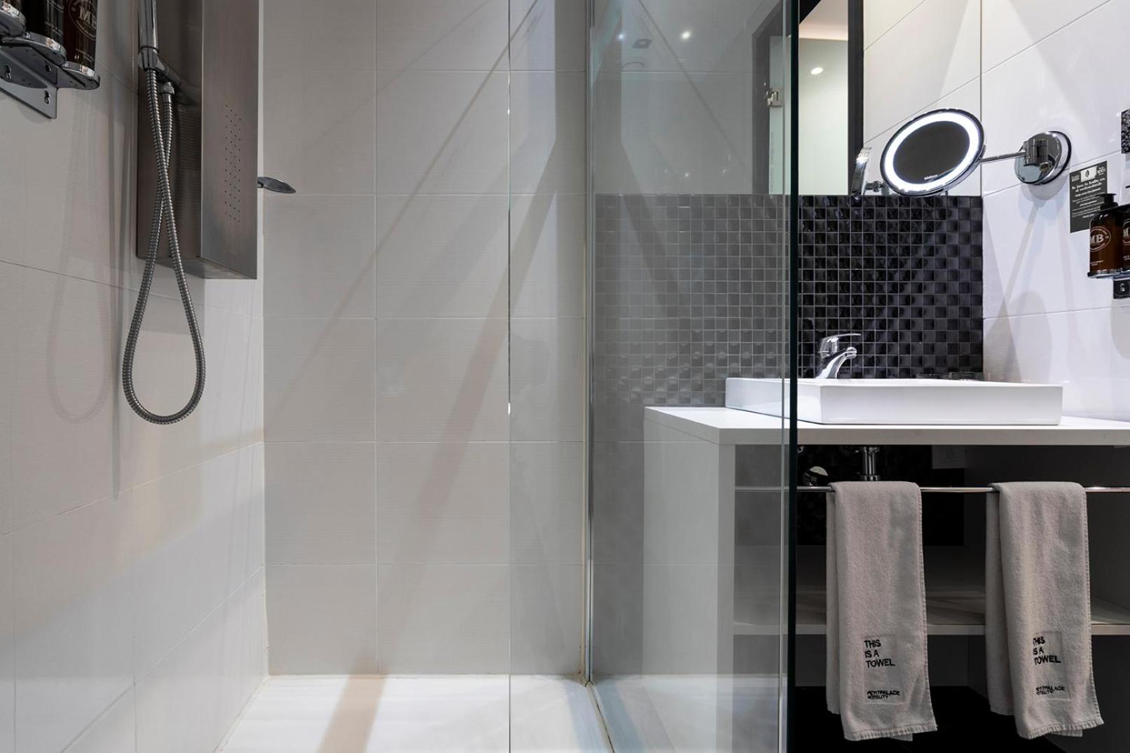 Triple Room - Photo 10