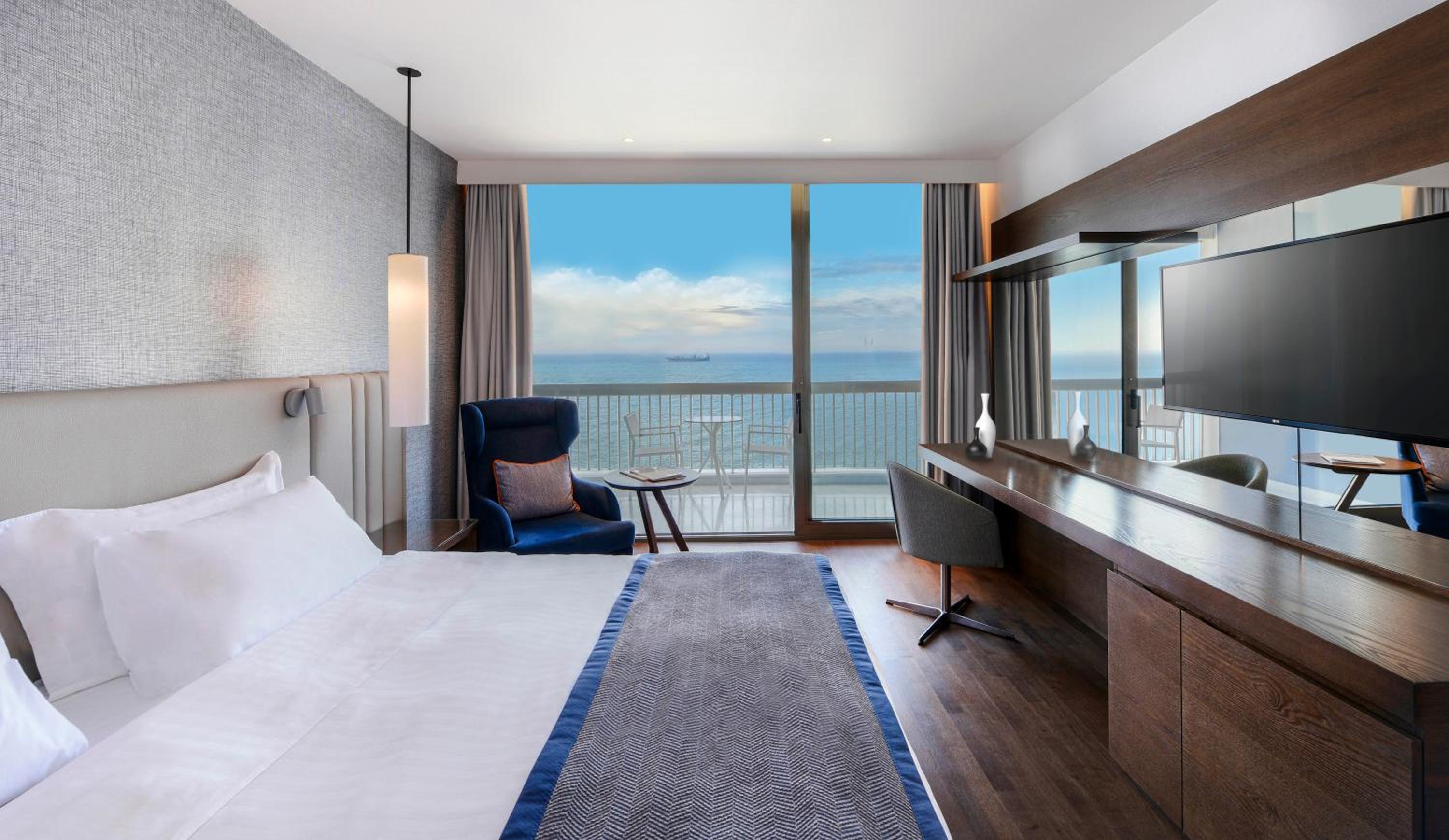 Executive Double Room with Sea View - Photo 1