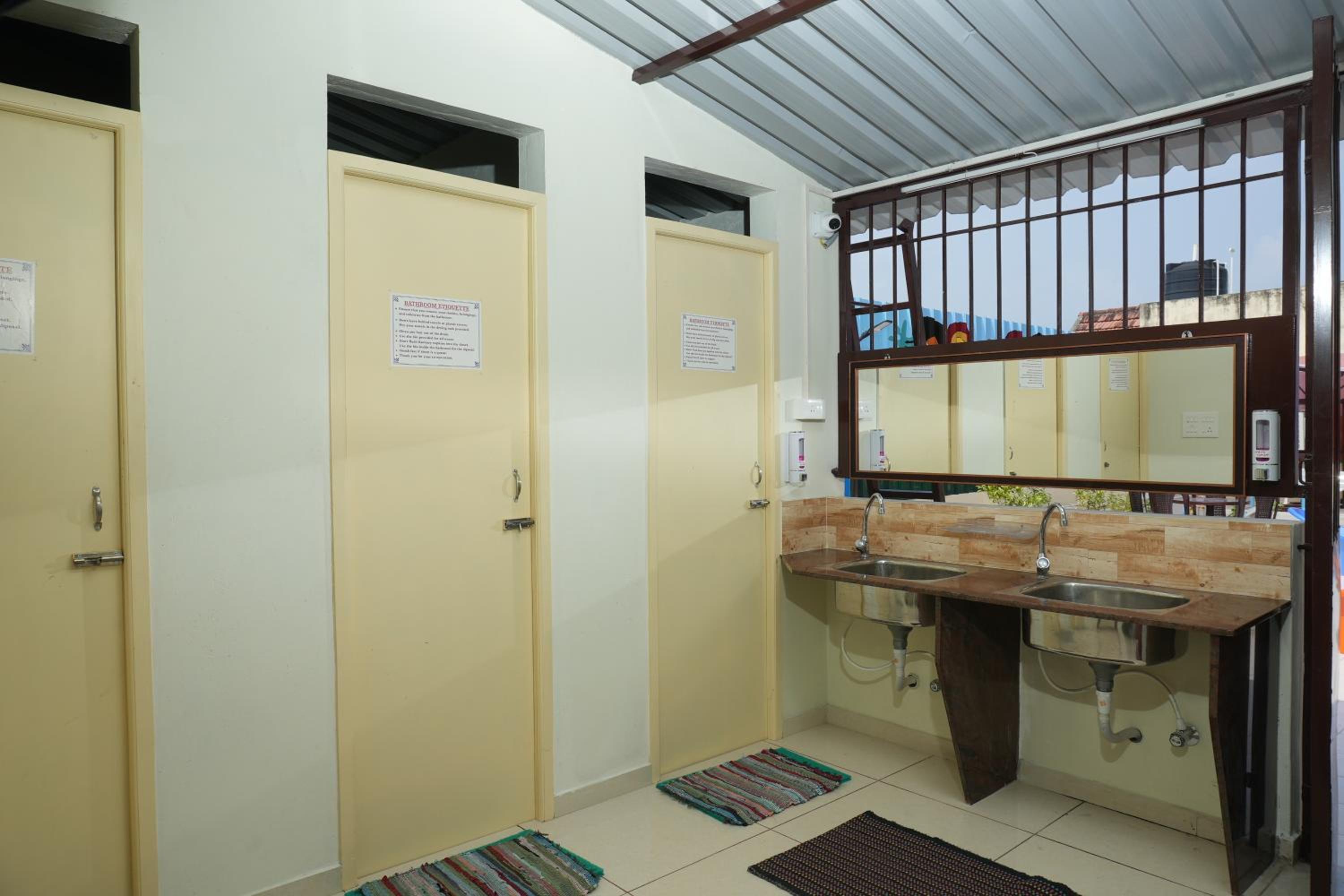 Family Studio - Photo 4