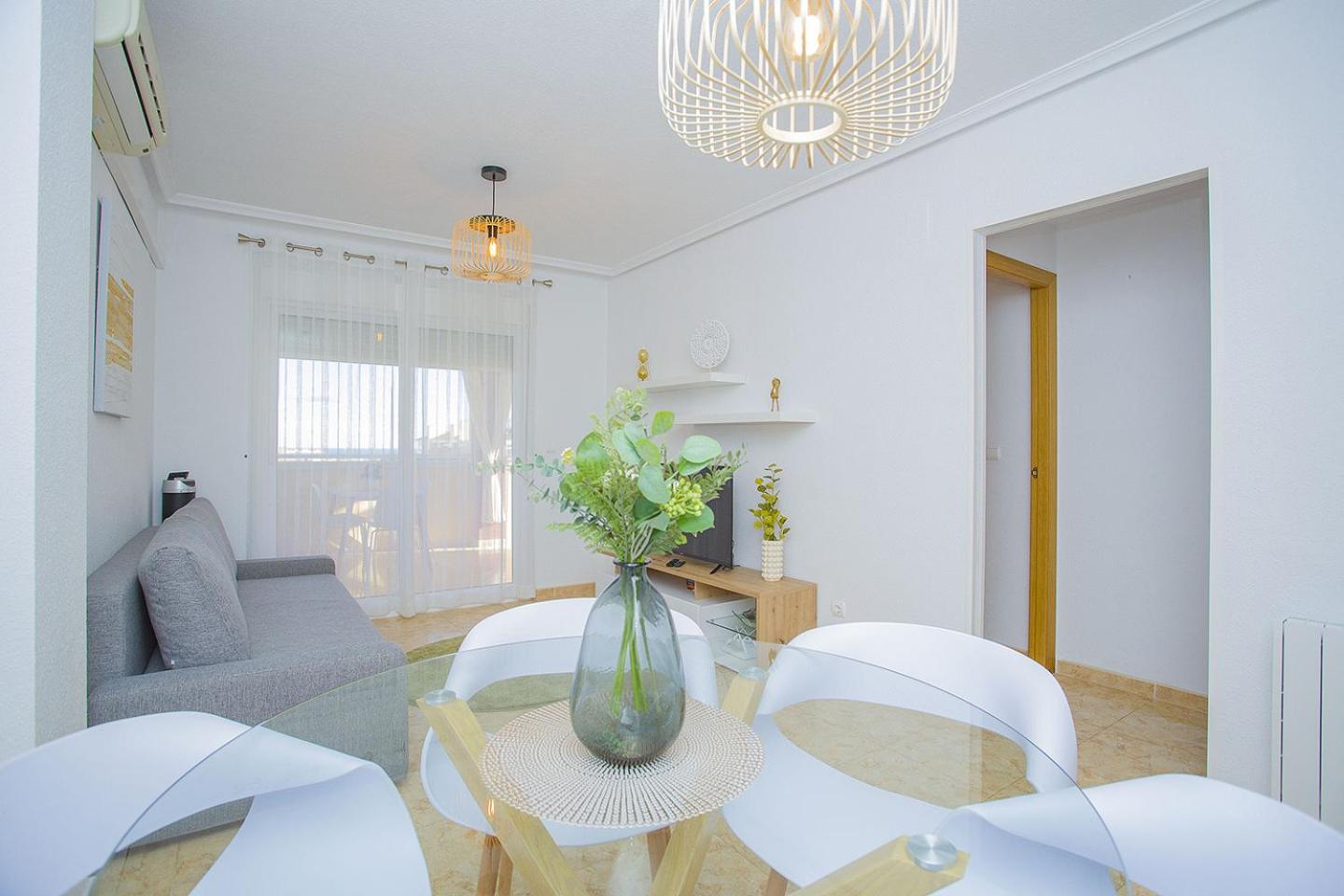 Apartamento con vista a la piscina
