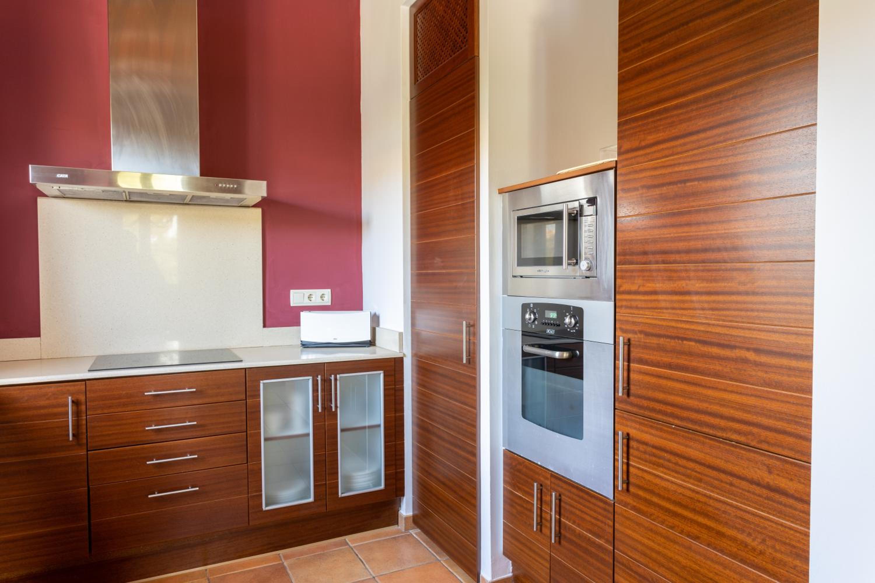 Three-Bedroom Villa photo 3