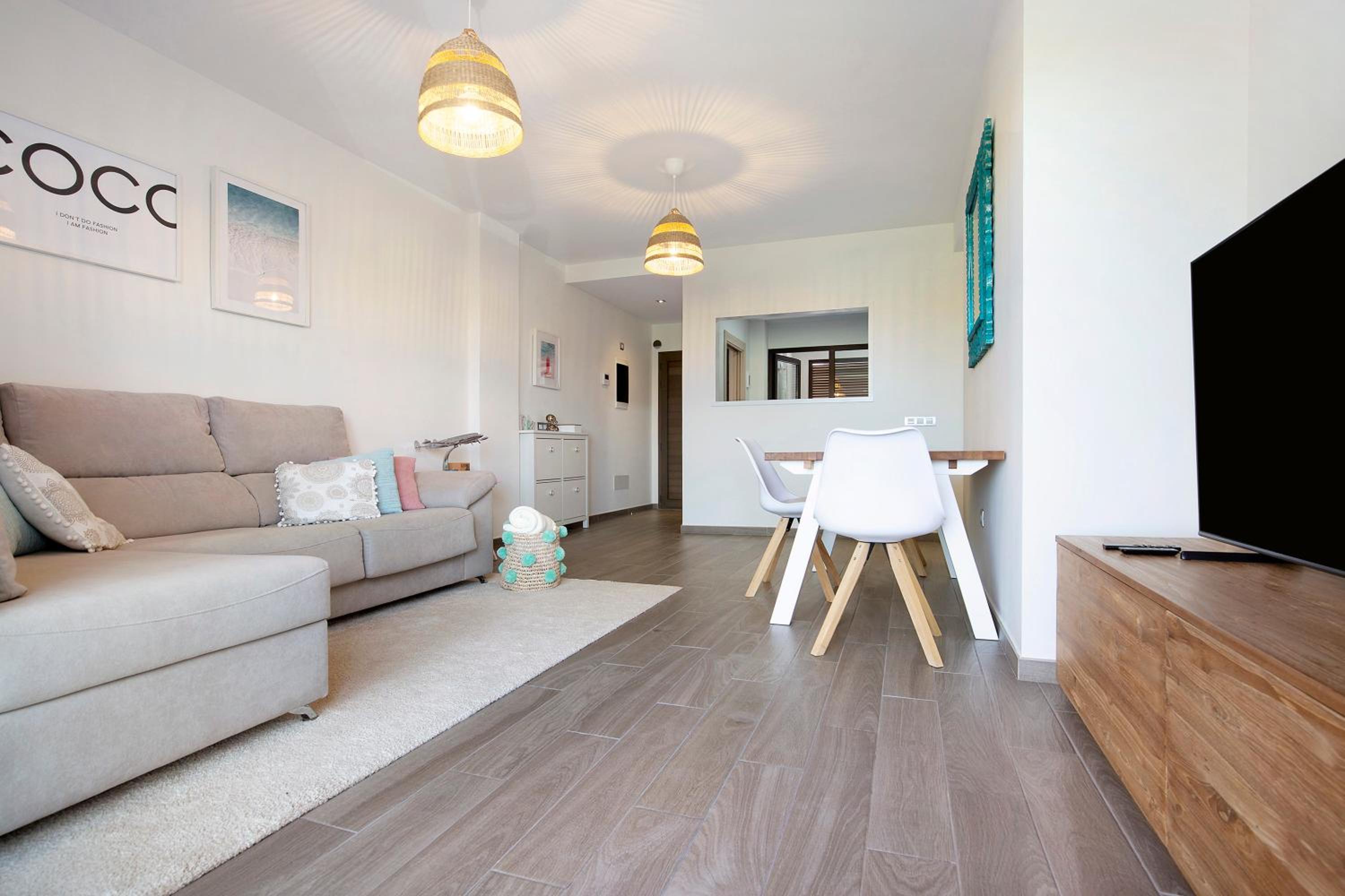 Two-Bedroom Deluxe Apartment with Balcony