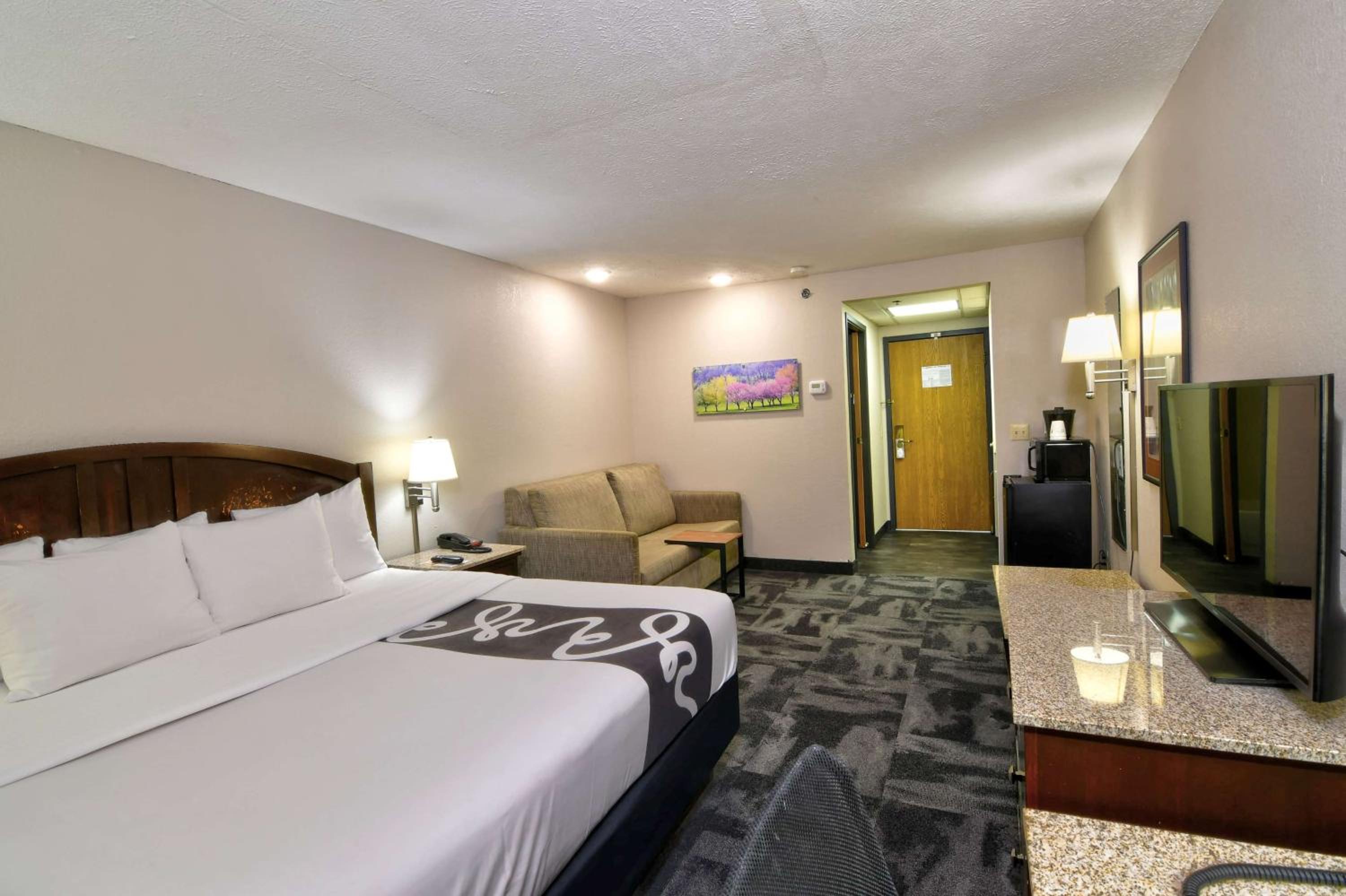 Queen Room - Mobility Access/Non-Smoking - Photo 1