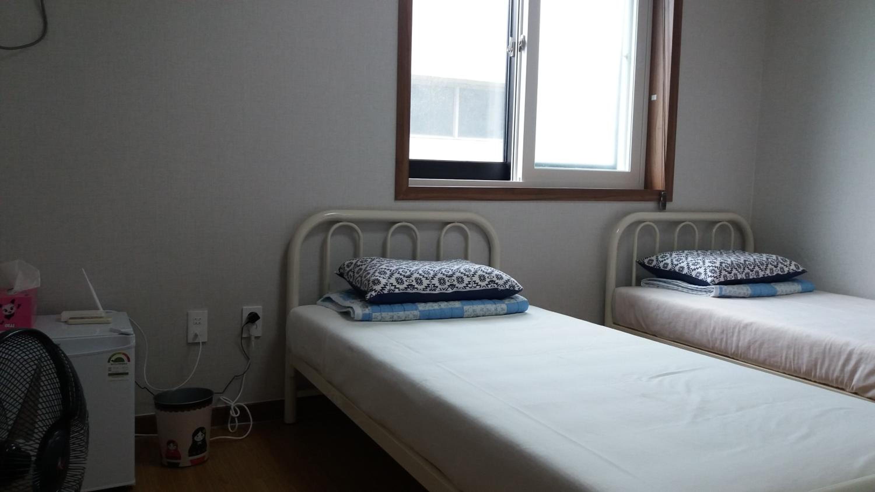 Standard Twin Room photo 2