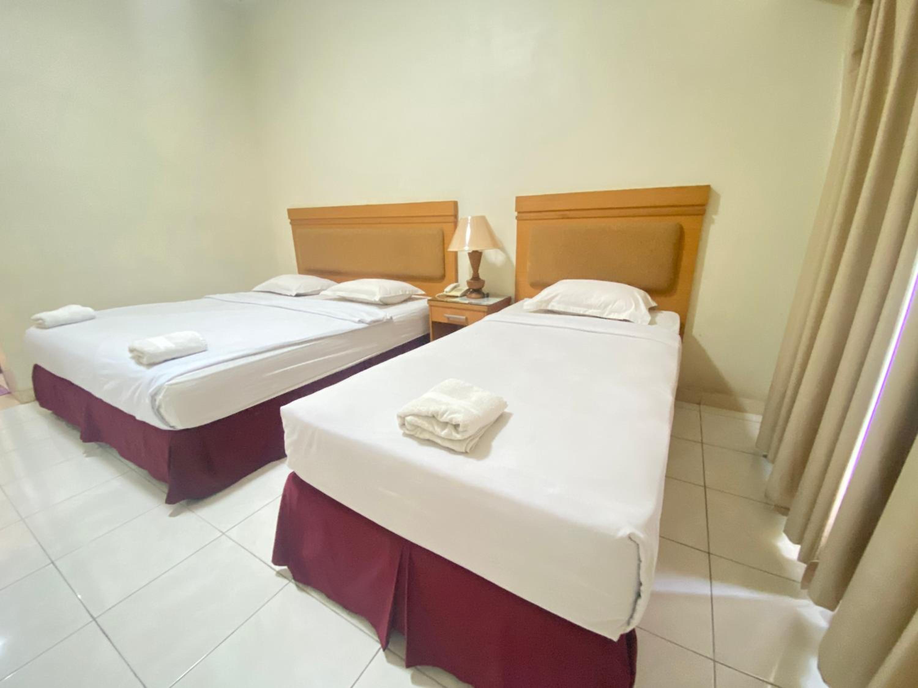 Triple Room - Photo 13