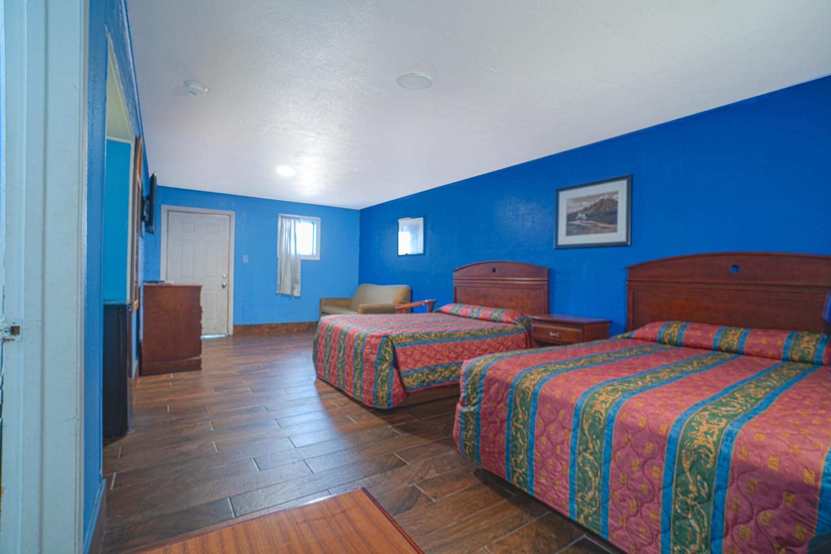 2 King Bed - Photo 4