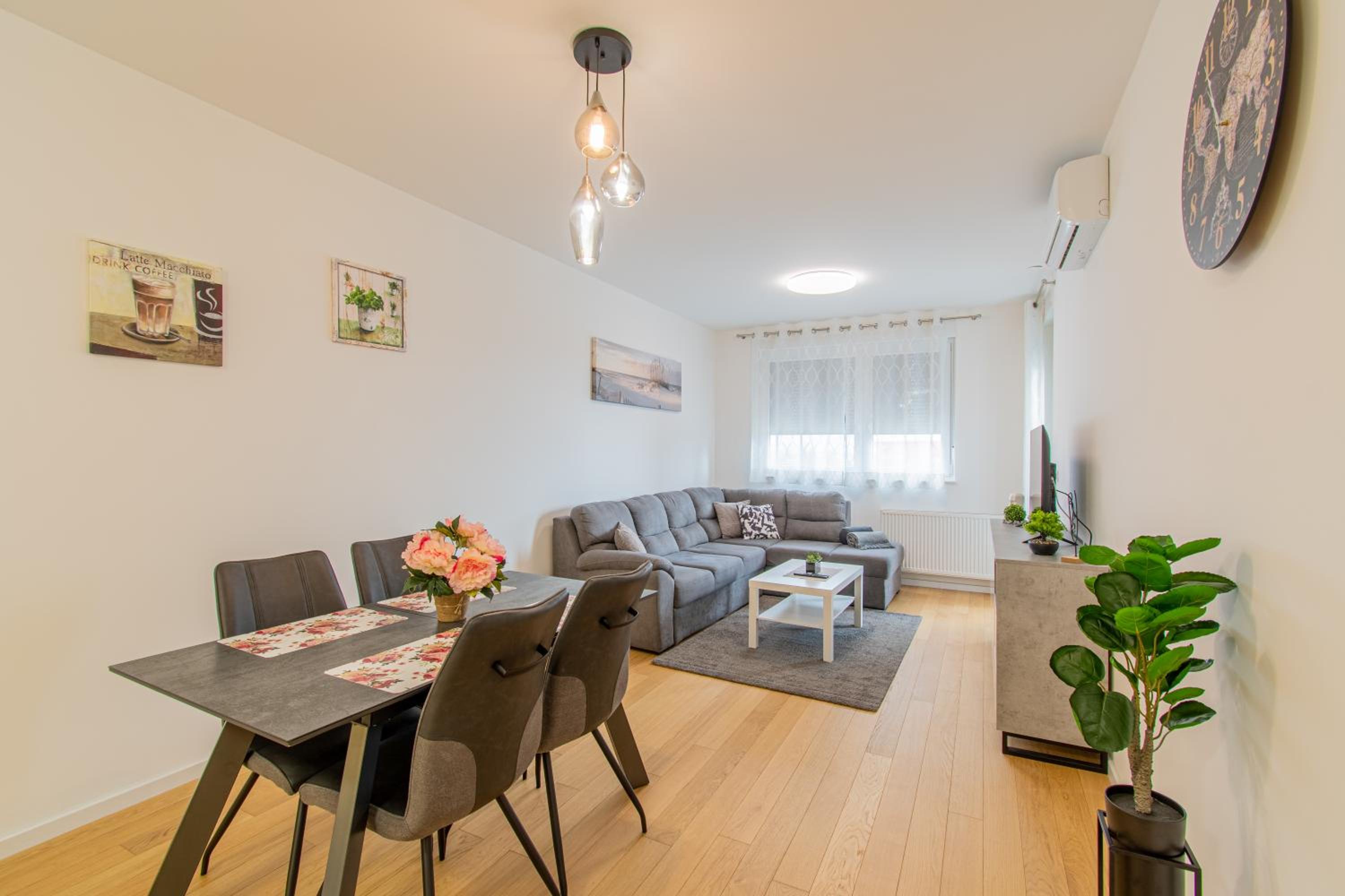 Apartment with Balcony