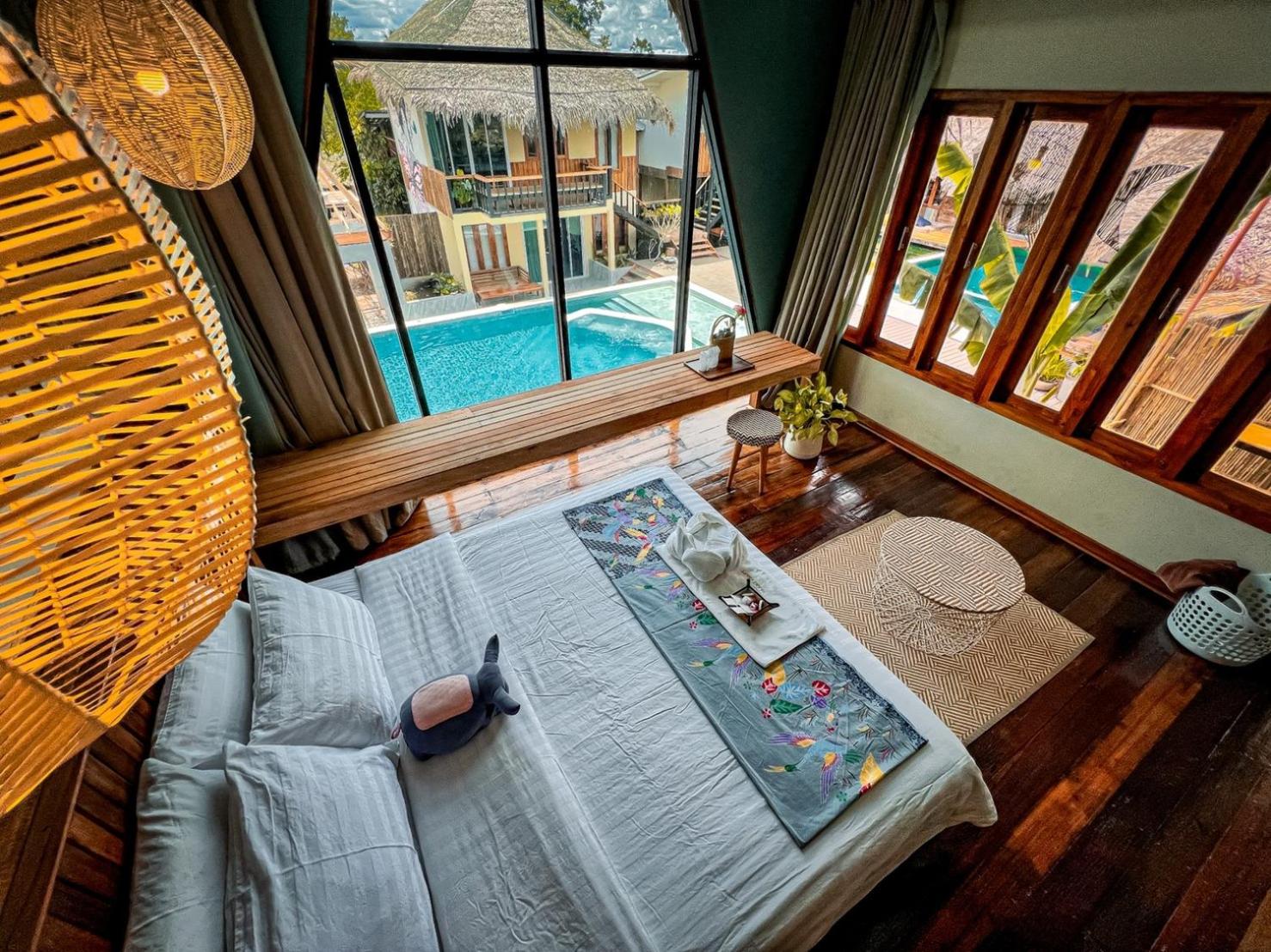 King Room with Balcony photo 1
