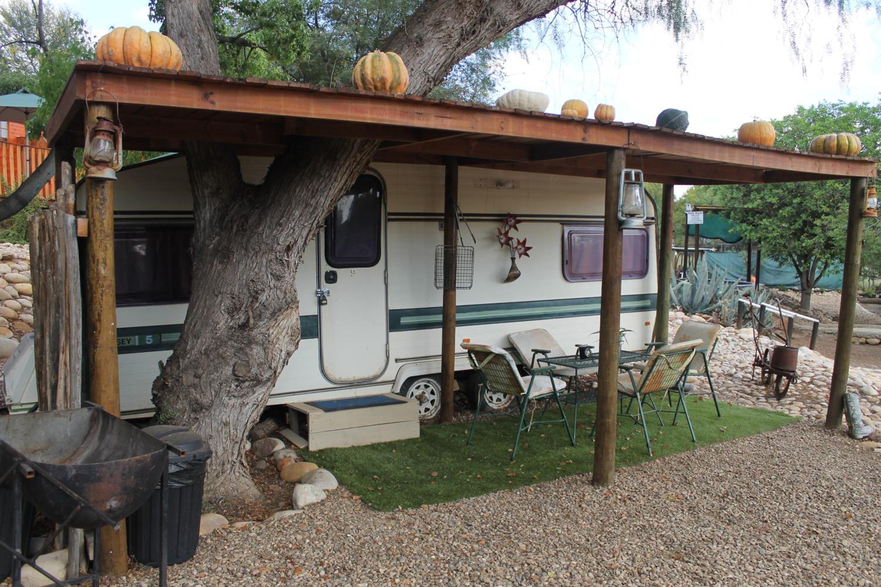 Standard Mobile Home photo 2