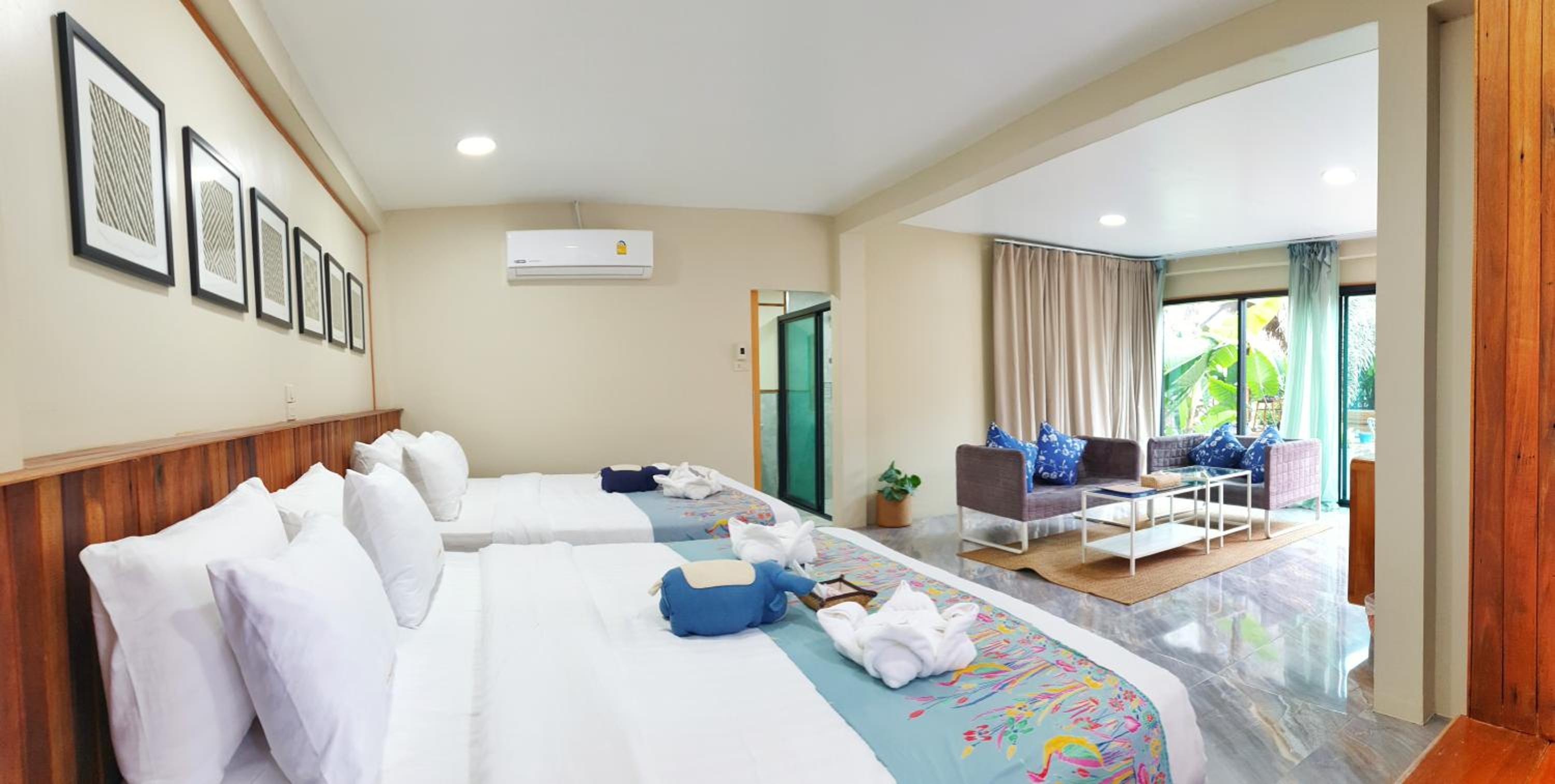 Luxury Quadruple Room - Photo 4