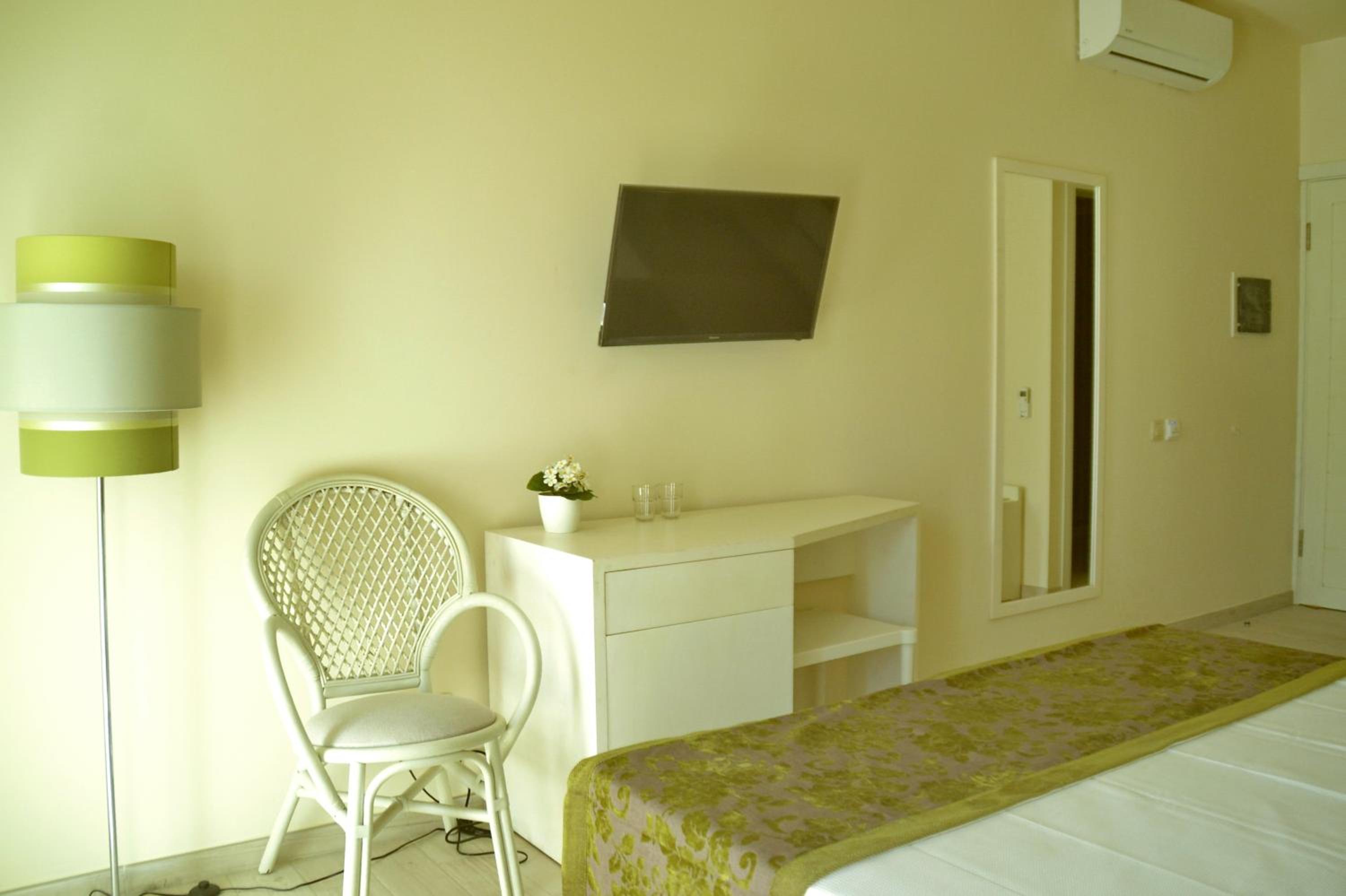 Superior Double or Twin Room - Photo 1