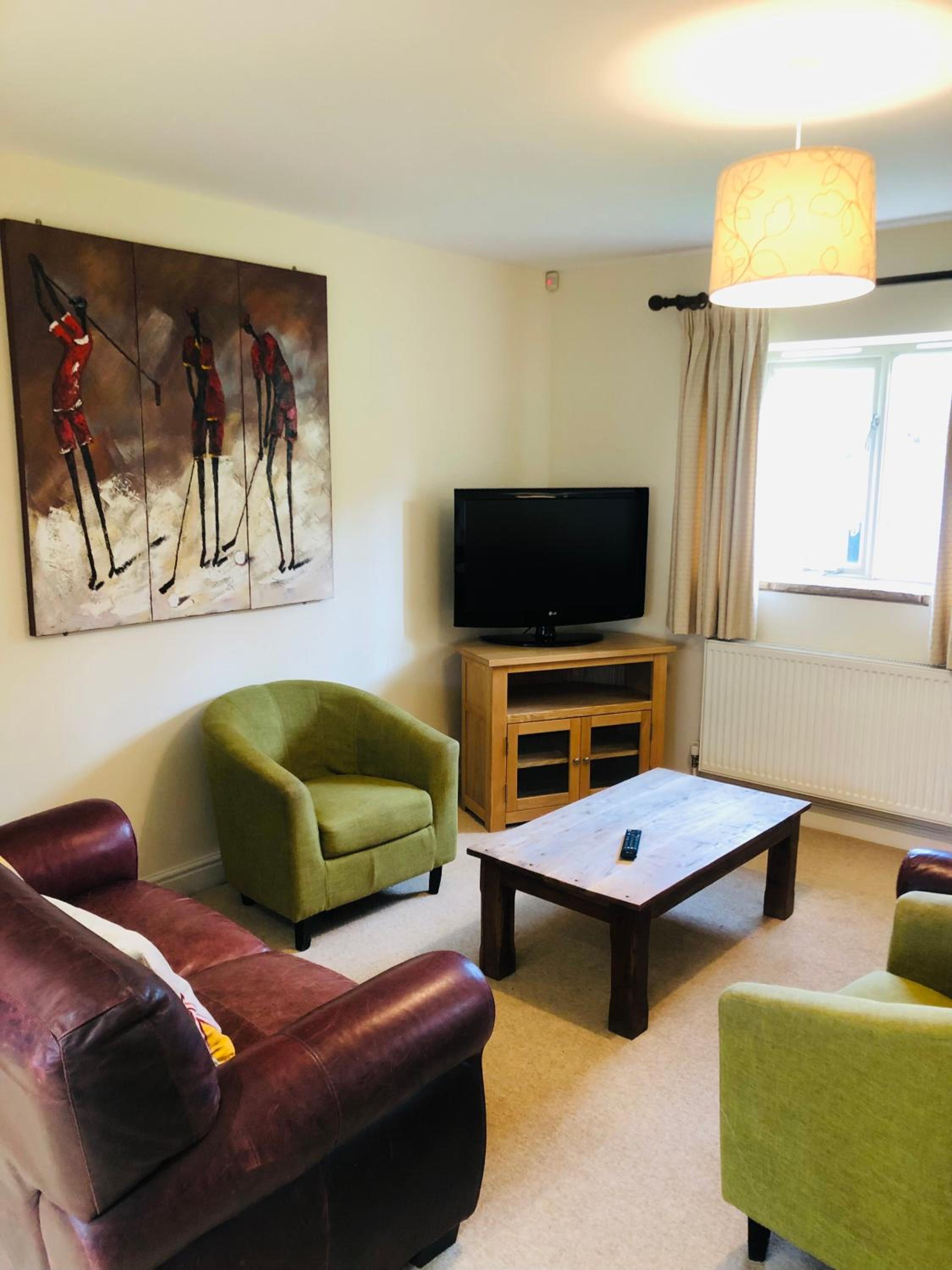 Three-Bedroom Cottage - Photo 1