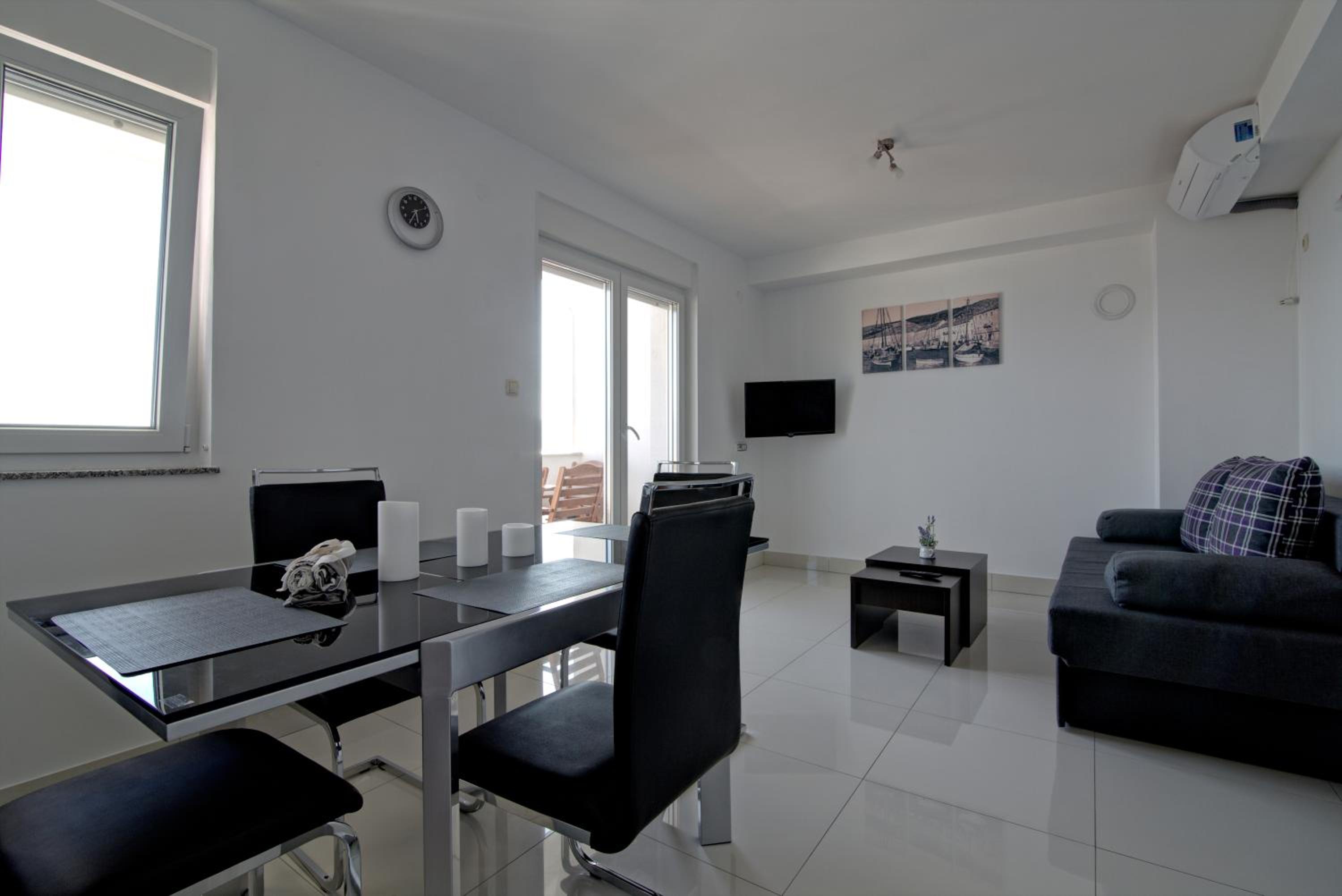 Apartment with Balcony