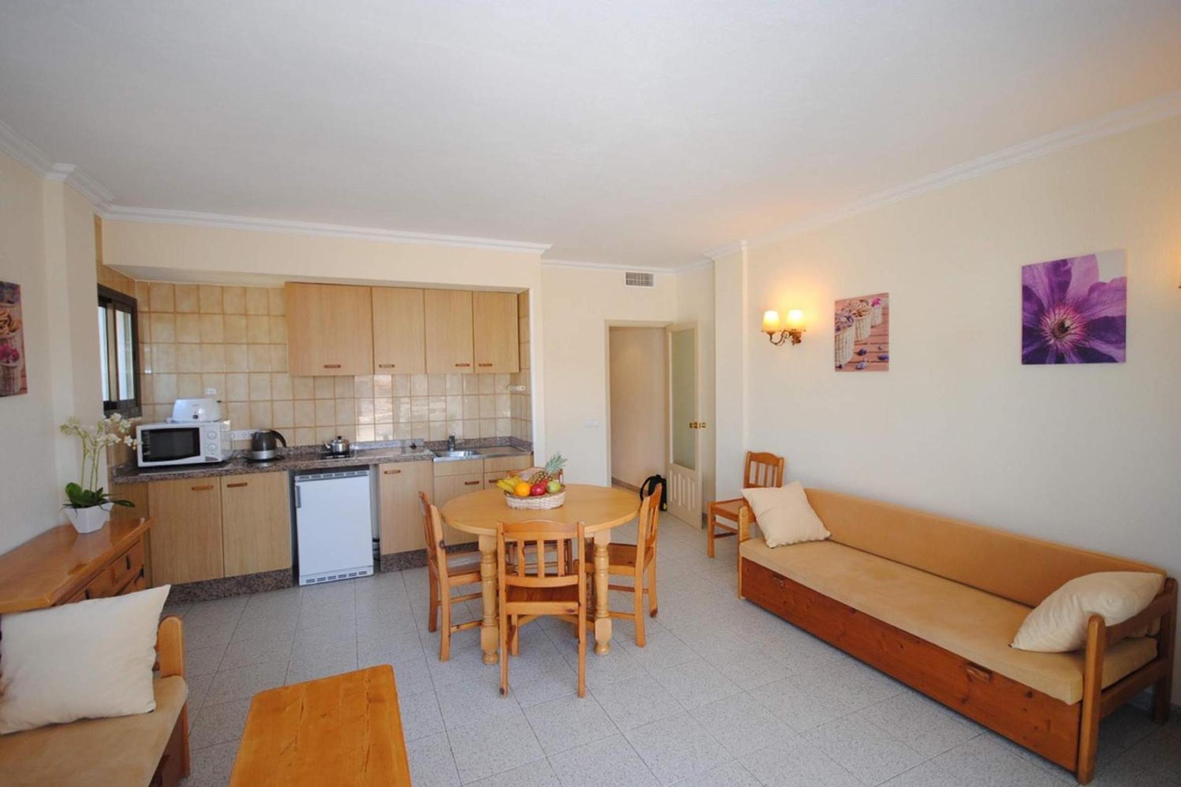 Premium Two-Bedroom Apartment with Pool View photo 3