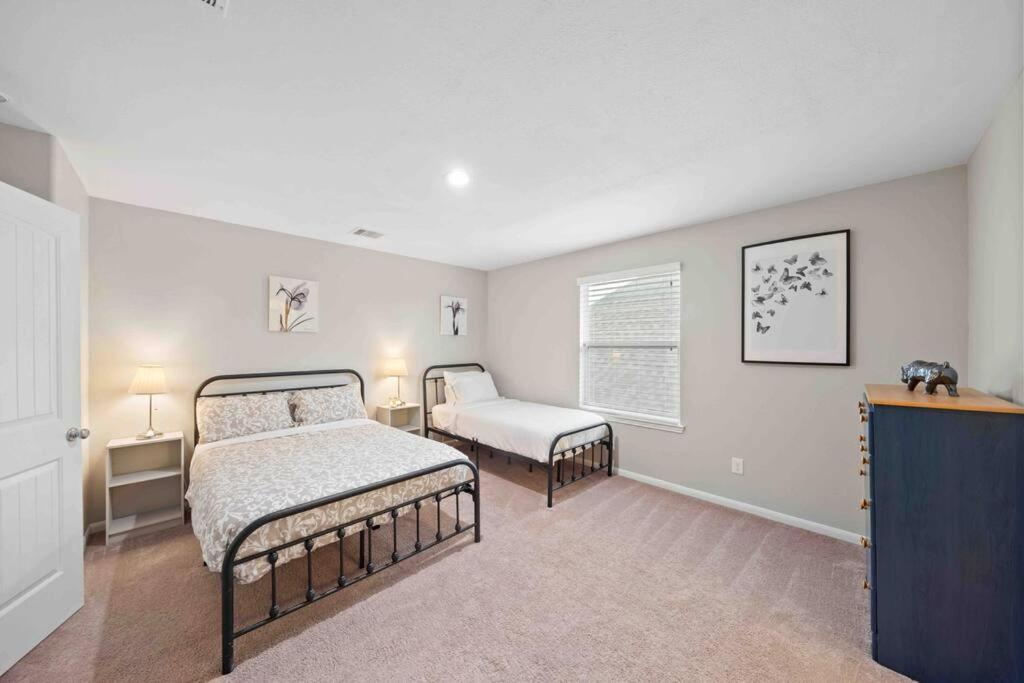 Apartment photo 1
