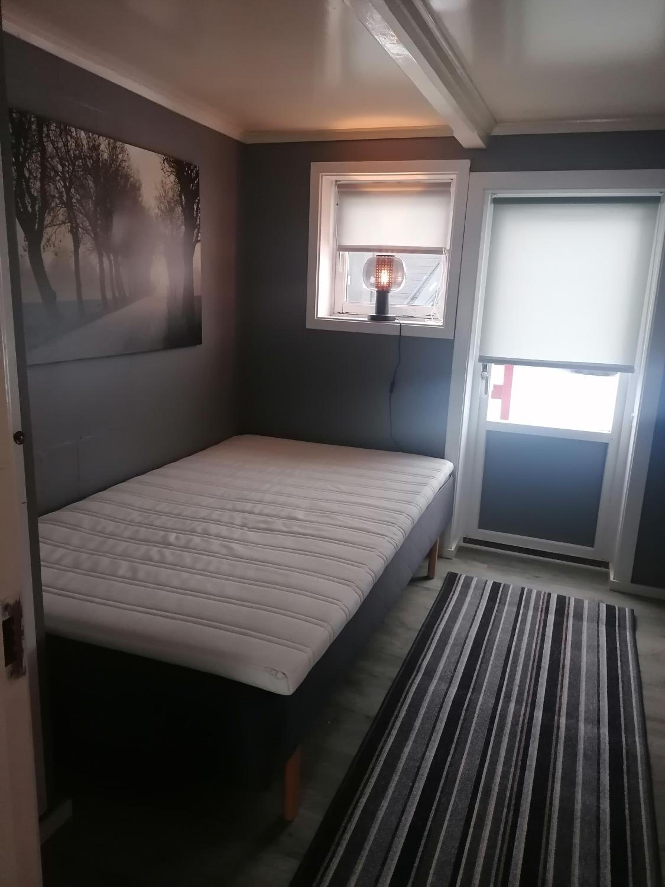 Three-Bedroom House - Photo 14