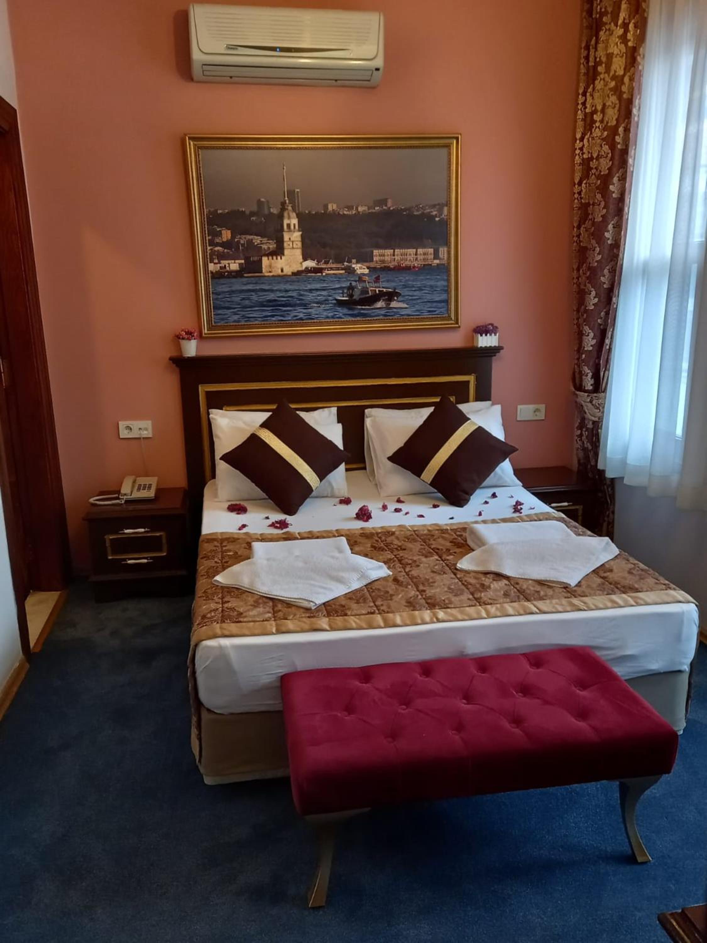 Standard Double Room photo 2