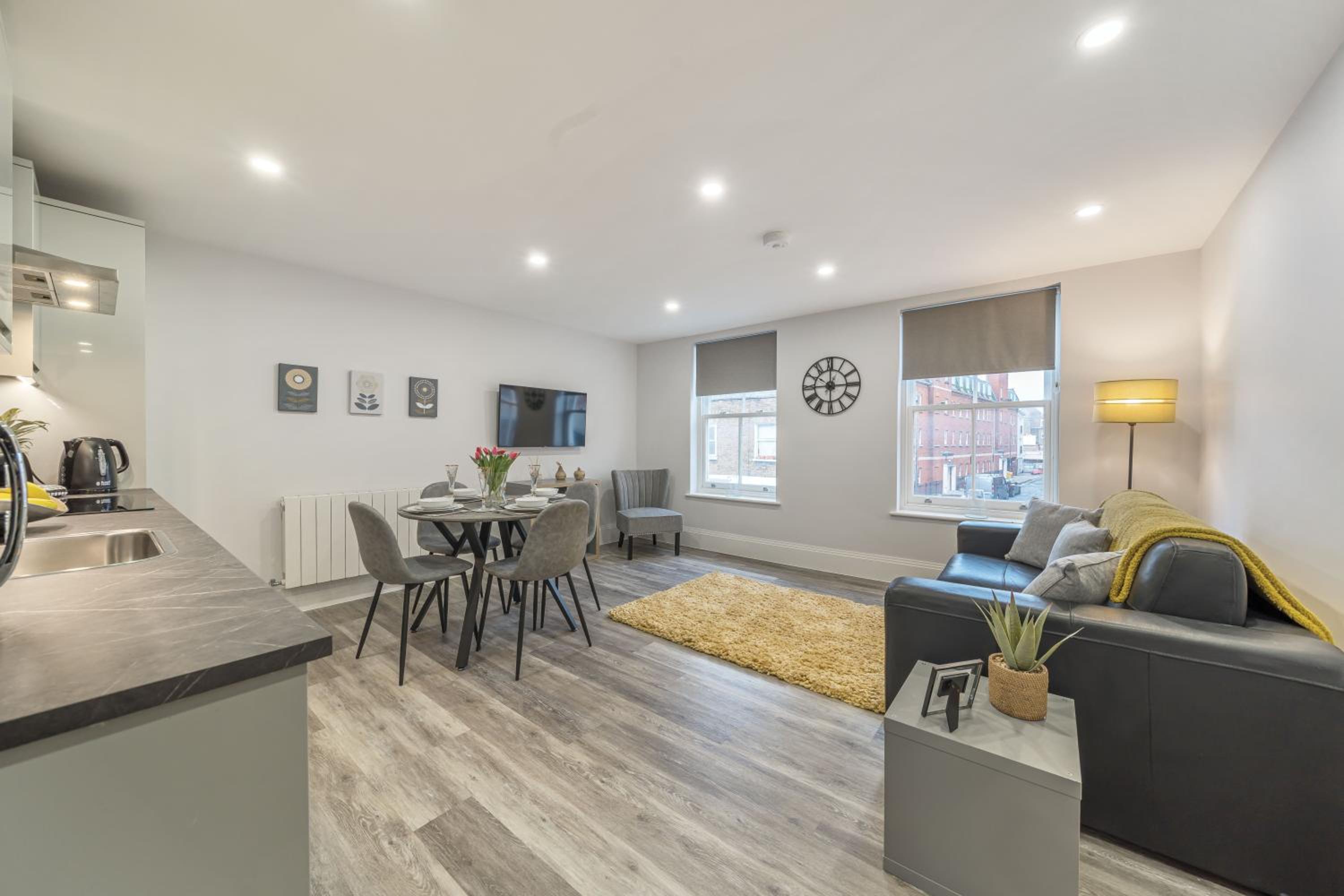 One-Bedroom Apartment