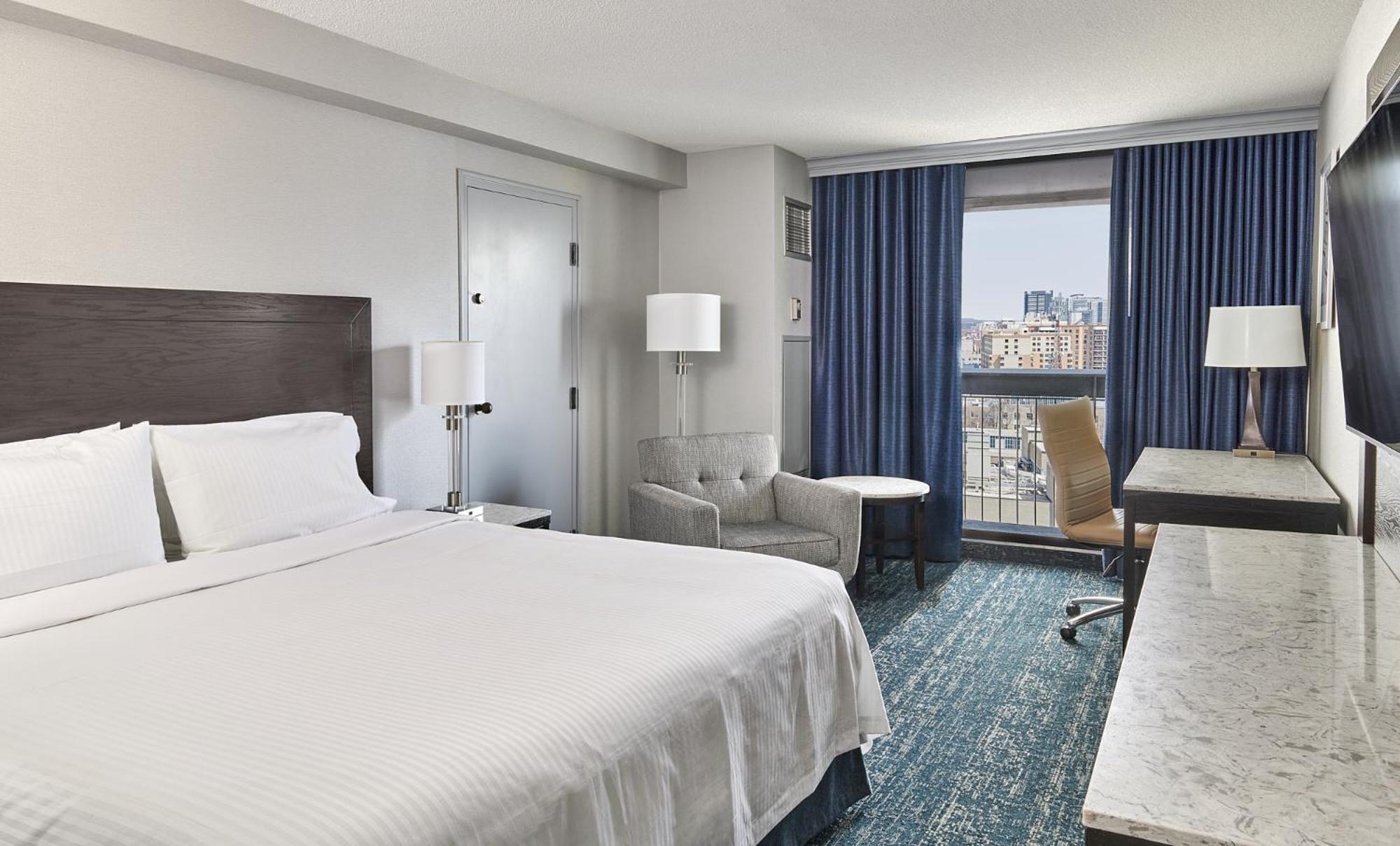 Executive King Room