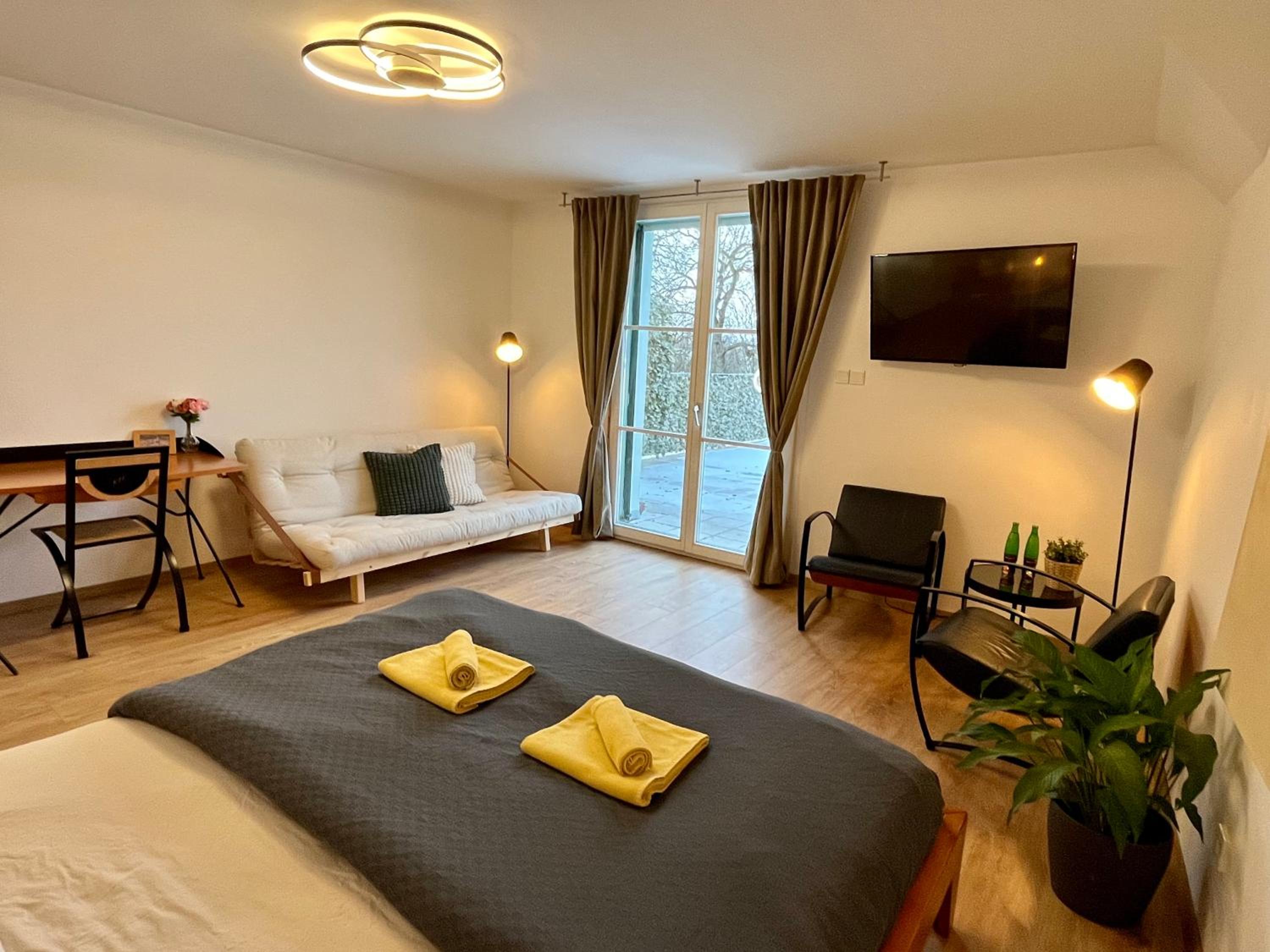 Double Room with Patio photo 1