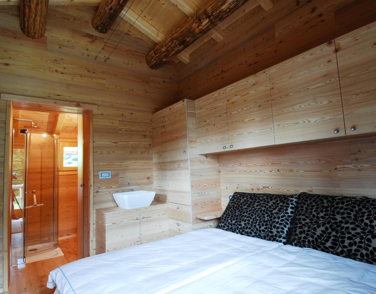 Chalet (2 Adults) - Photo 5