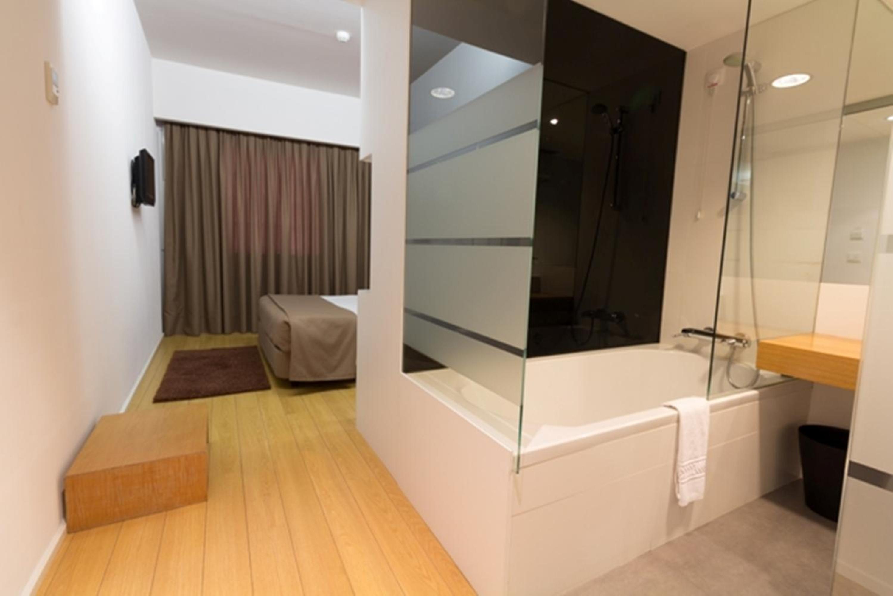 Double or Twin Room - Photo 3