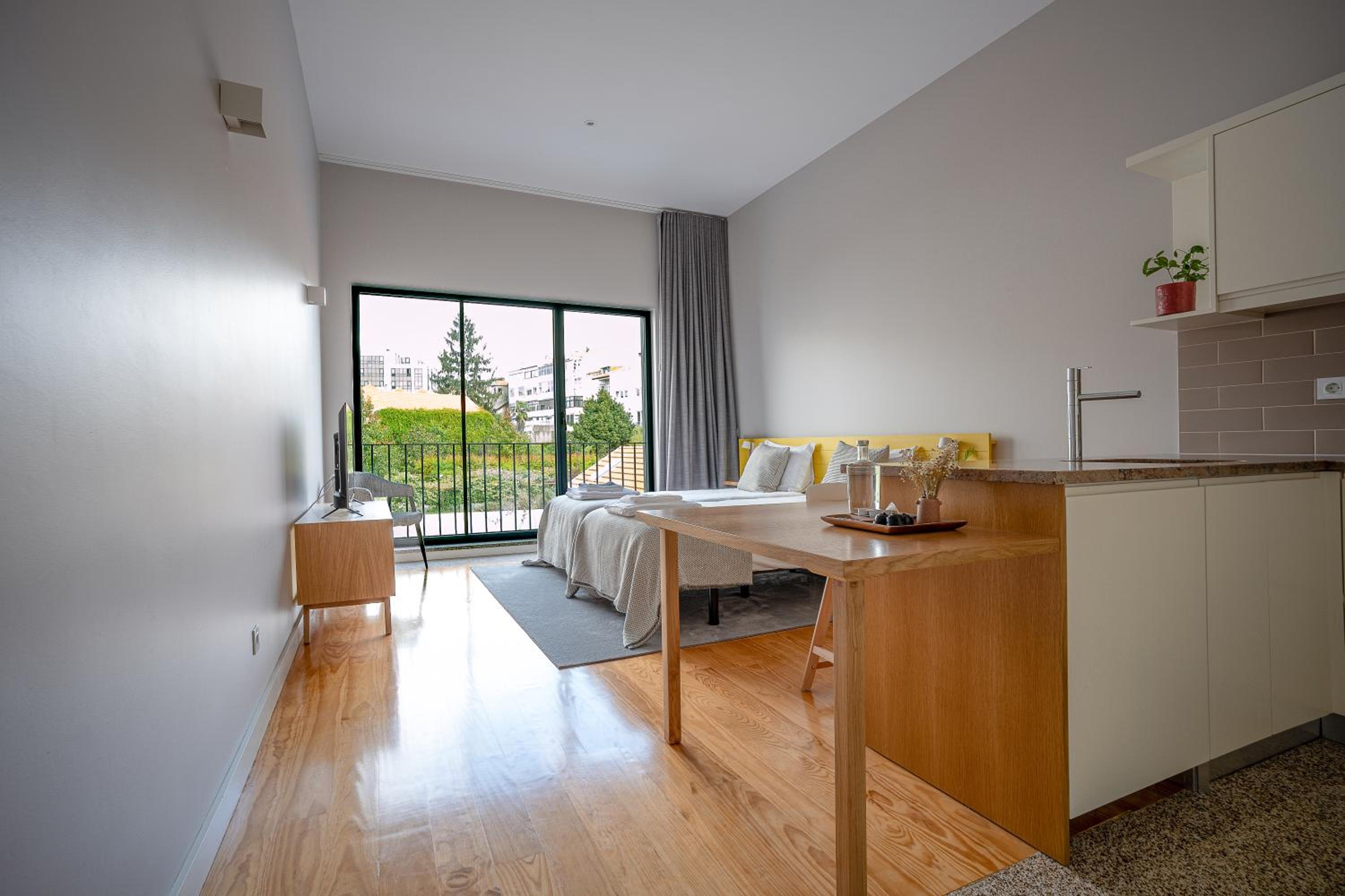 Studio Apartment