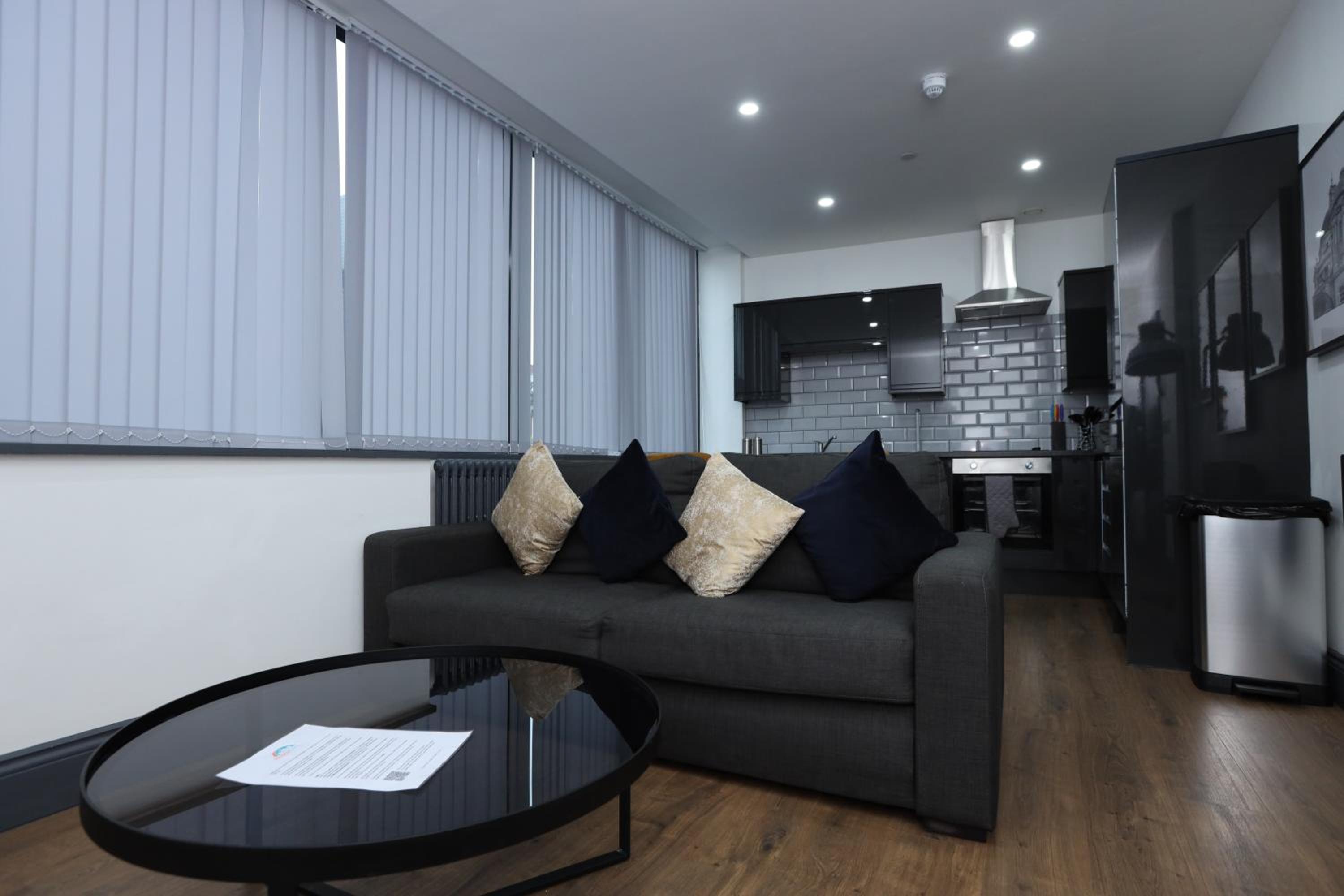 Two-Bedroom Apartment - Photo 19