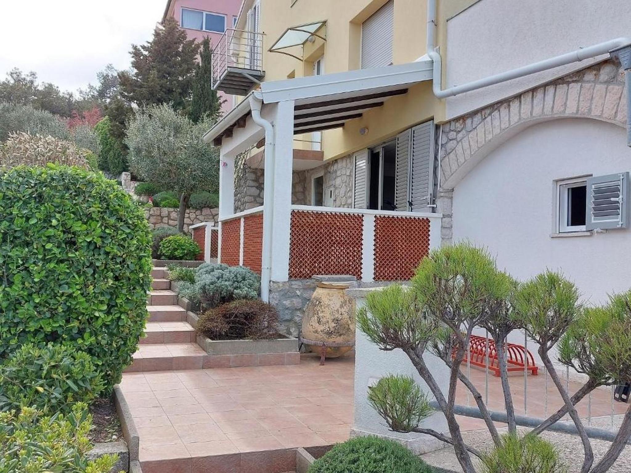 Studio Apartment with Terrace and Sea View photo 3